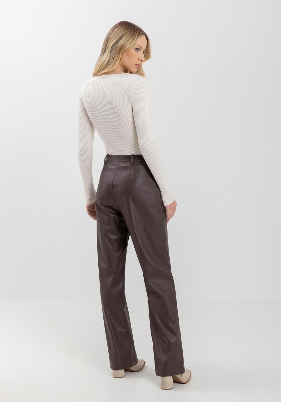 Calça Reta Em PU Com Passantes E Cintura Média, . Calça Reta Em PU Com Passantes E Cintura Média, , large.