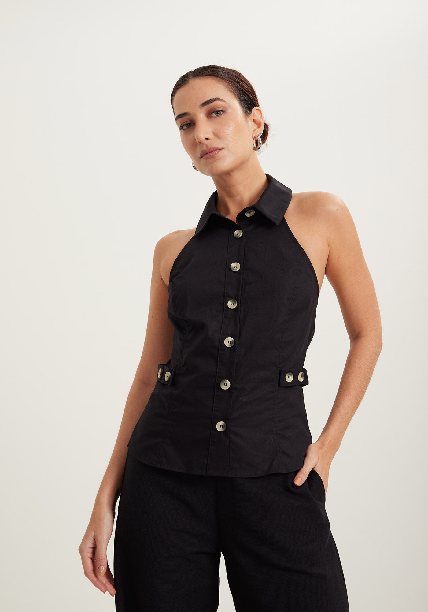 Blusa Sem Mangas Em Algod&atilde;o Com Bot&otilde;es E Gola Camisa, , large.