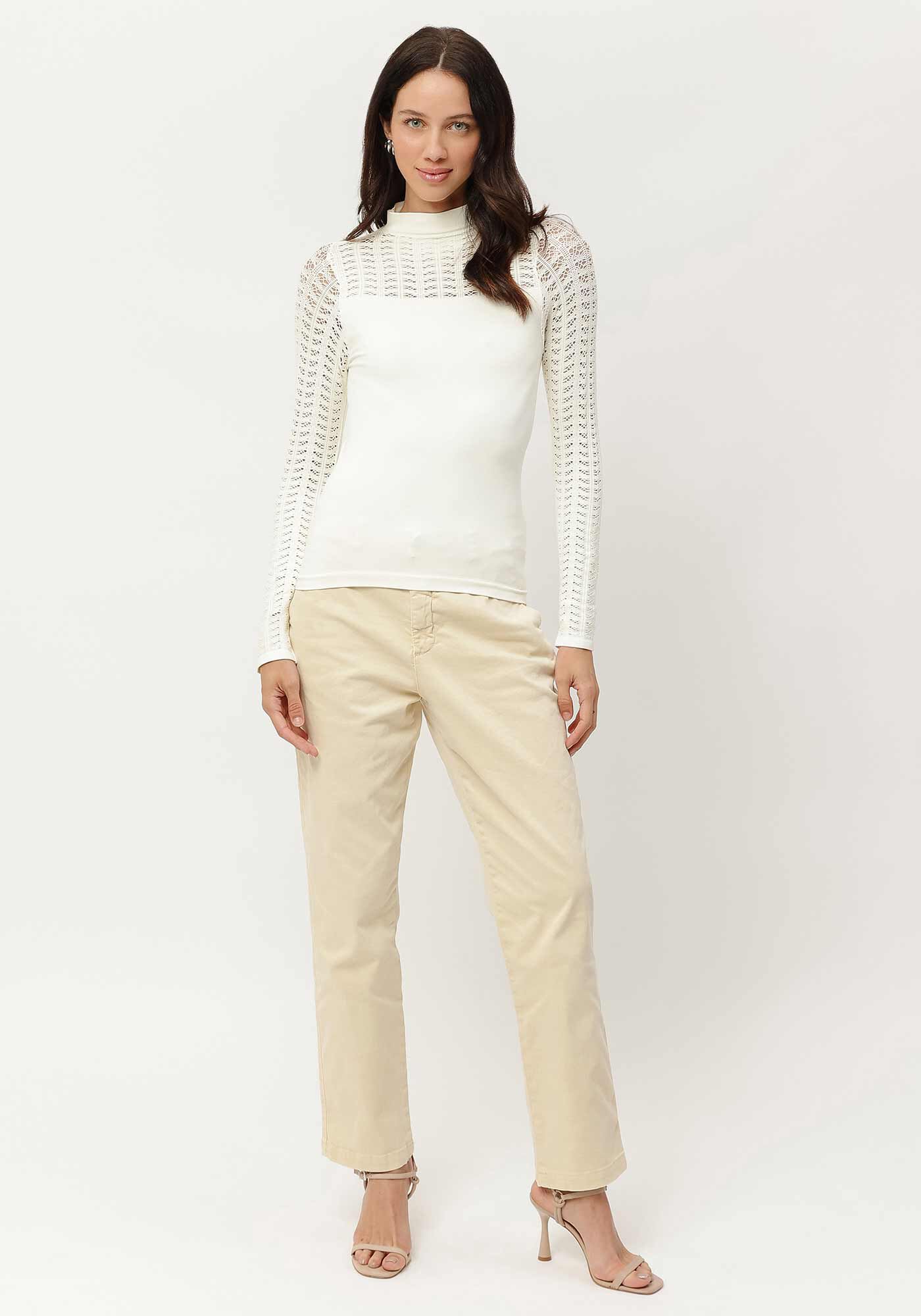 Blusa Gola Alta com Manga Longa em Renda, , large.