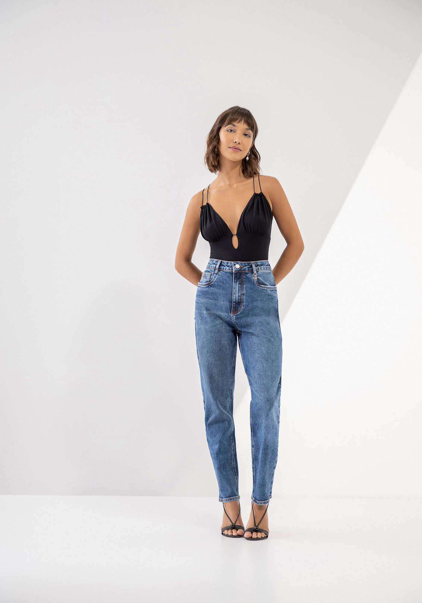 Cal&ccedil;a Jeans Mom Super Alta com Elasticidade, JEANS, large.