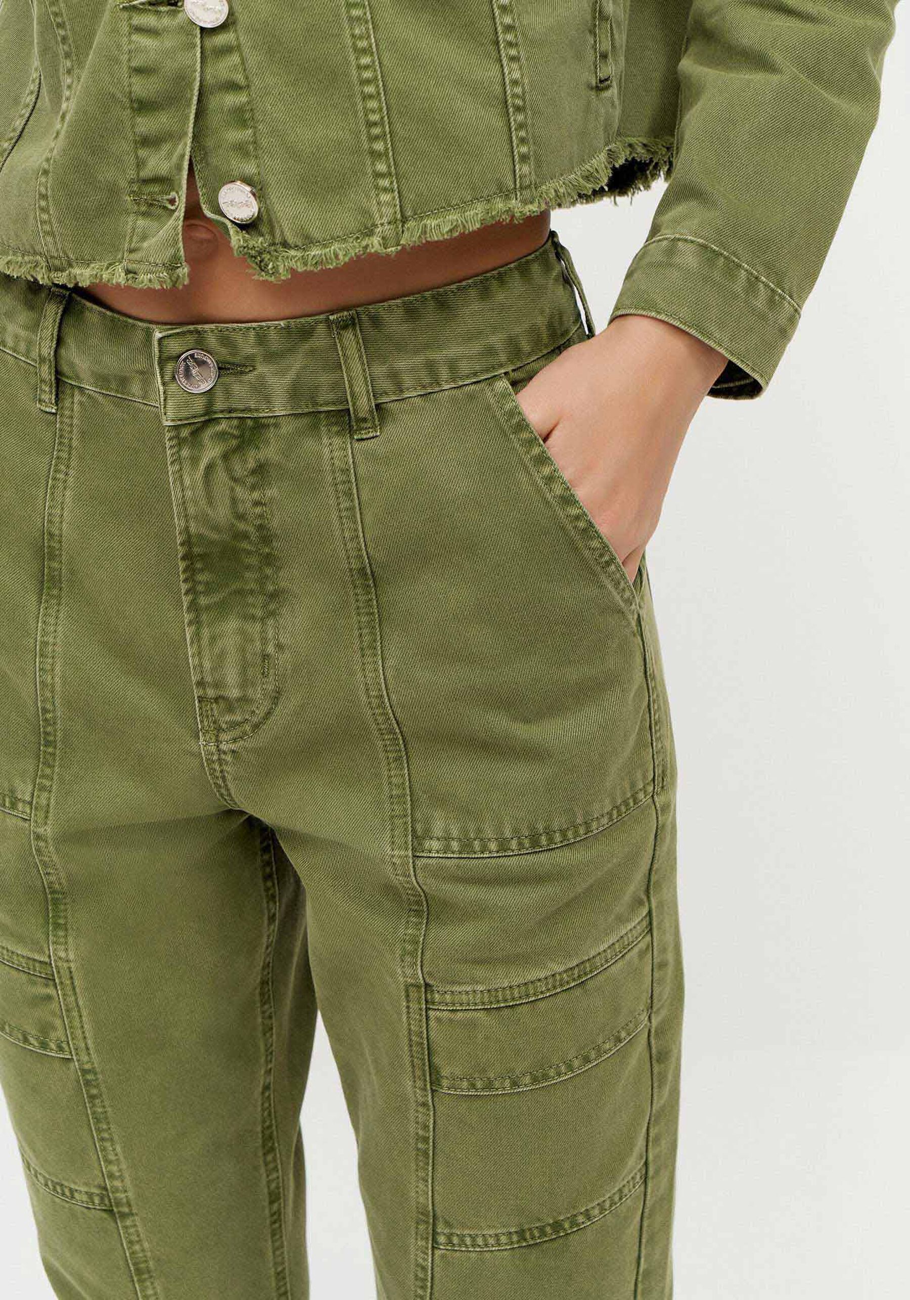 Calça Sarja Reta Slim Cargo Cropped, VERDE AGENA. Calça Sarja Reta Slim Cargo Cropped, VERDE AGENA, large.