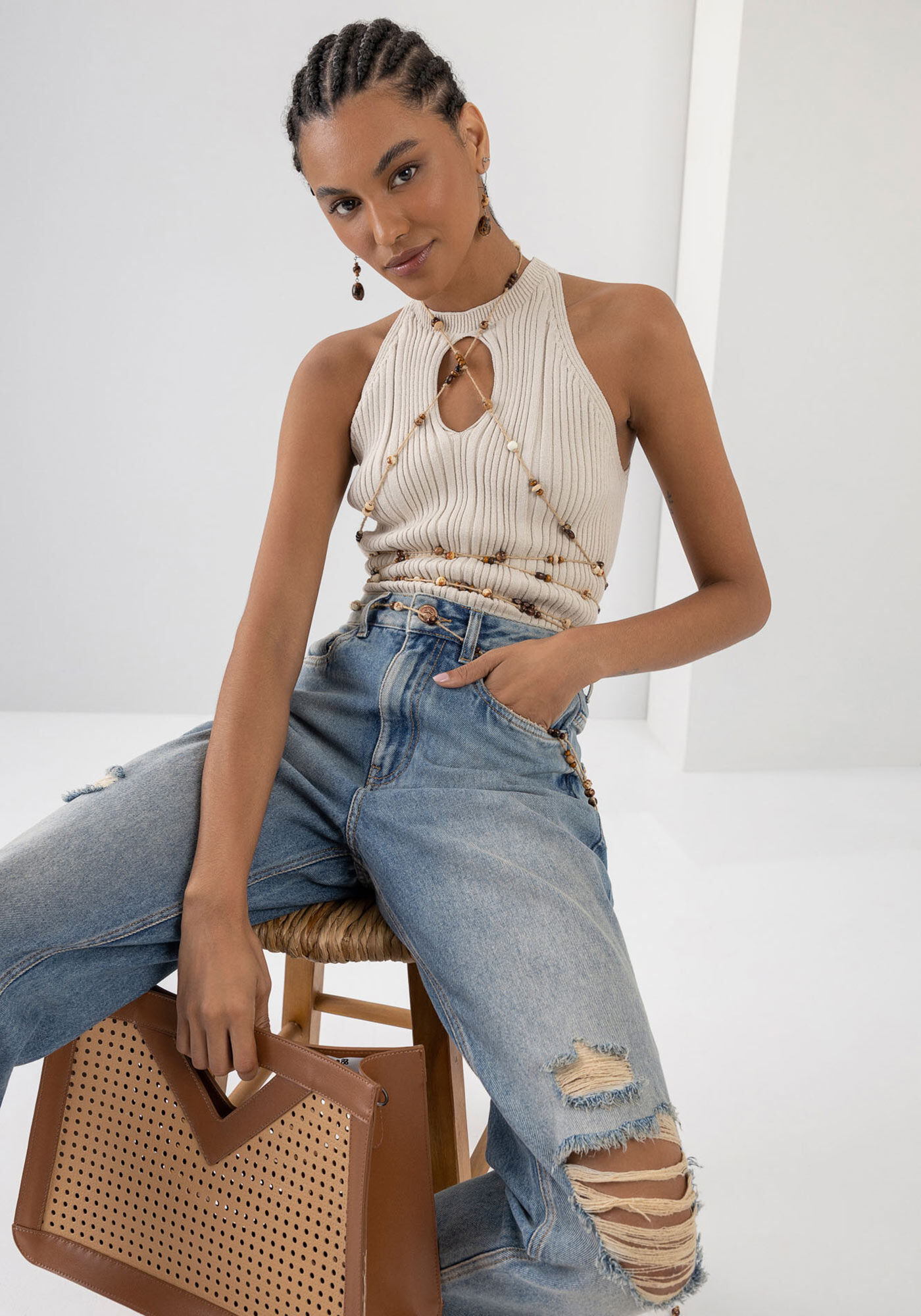 Cal&ccedil;a Jeans Mom Super Alta Cropped Destroyed, , large.