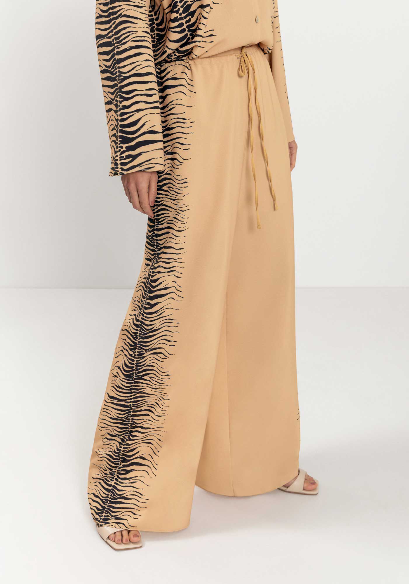 Cal&ccedil;a Reta Estampada Com Cintura Alta E Cord&atilde;o, , large.