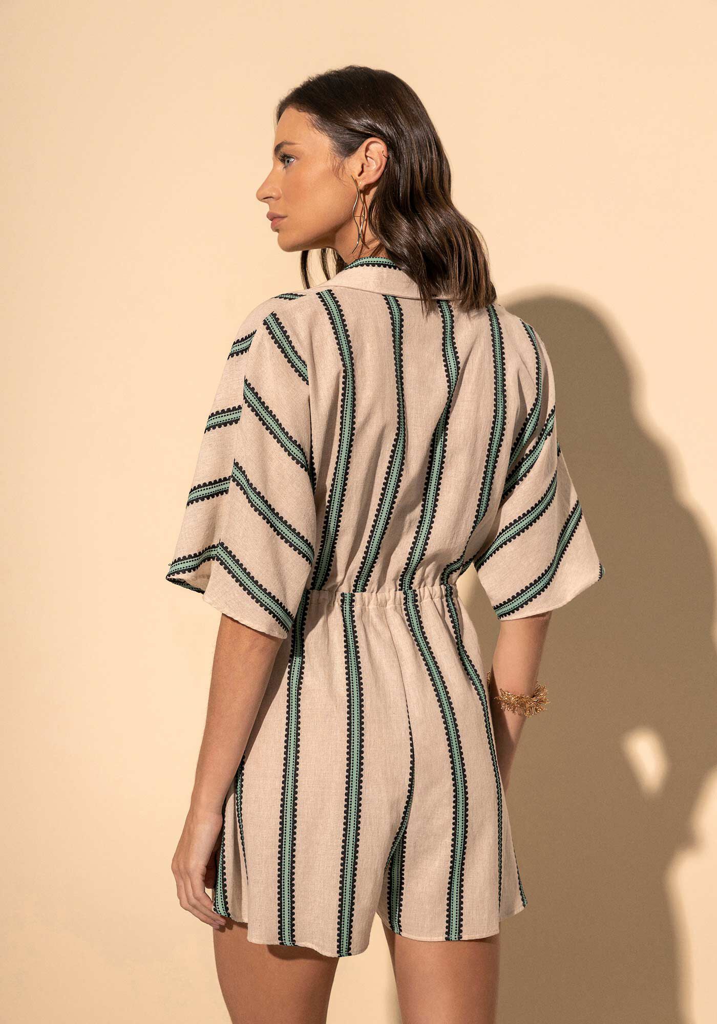 Macac&atilde;o Curto De Mangas Curtas Com Bot&otilde;es E Amarra&ccedil;&atilde;o, VERDE SABEDORIA, large.