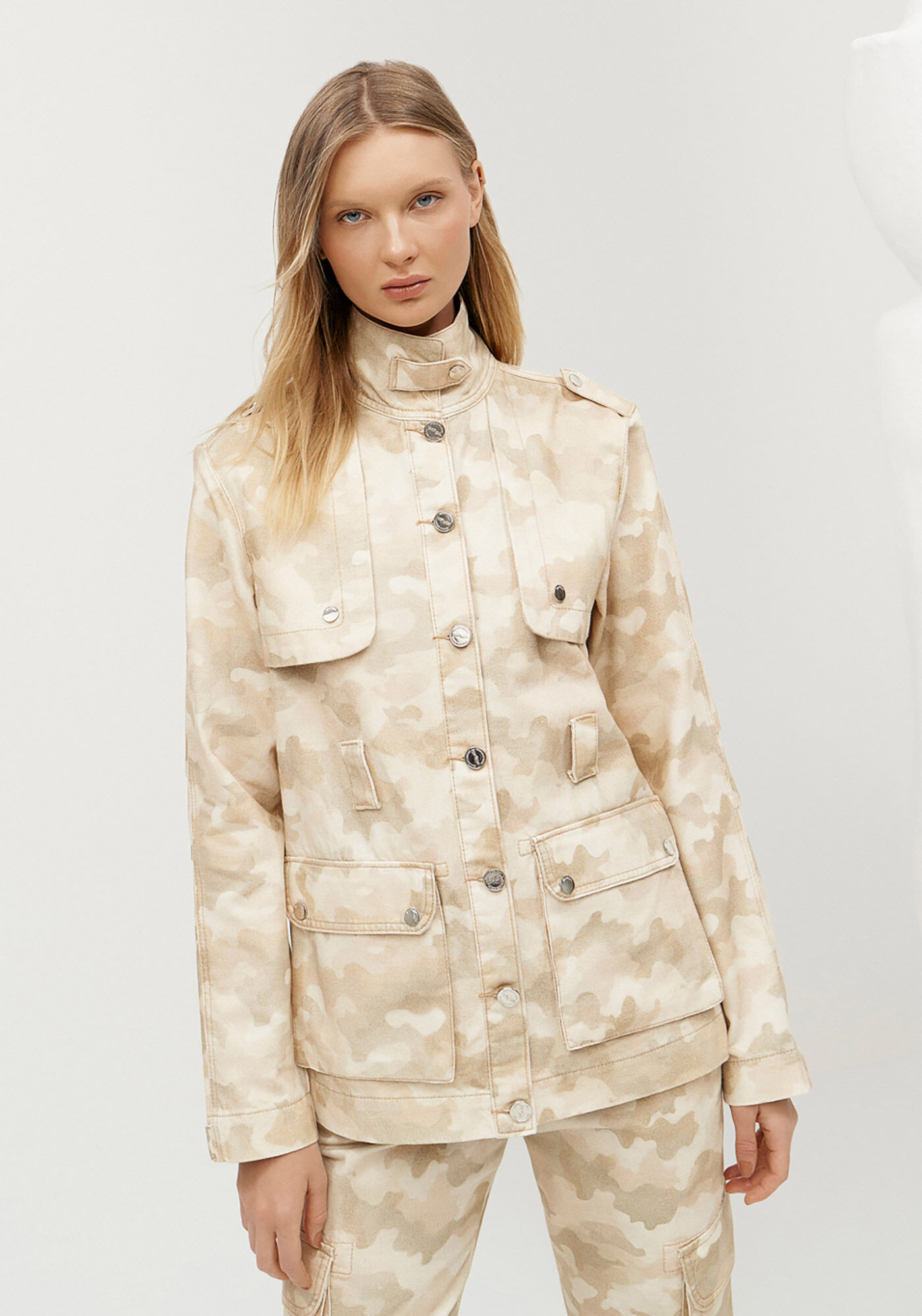 Jaqueta Parka Sarja Camuflada com Cinto, IL24-CAMUFLADO, large.