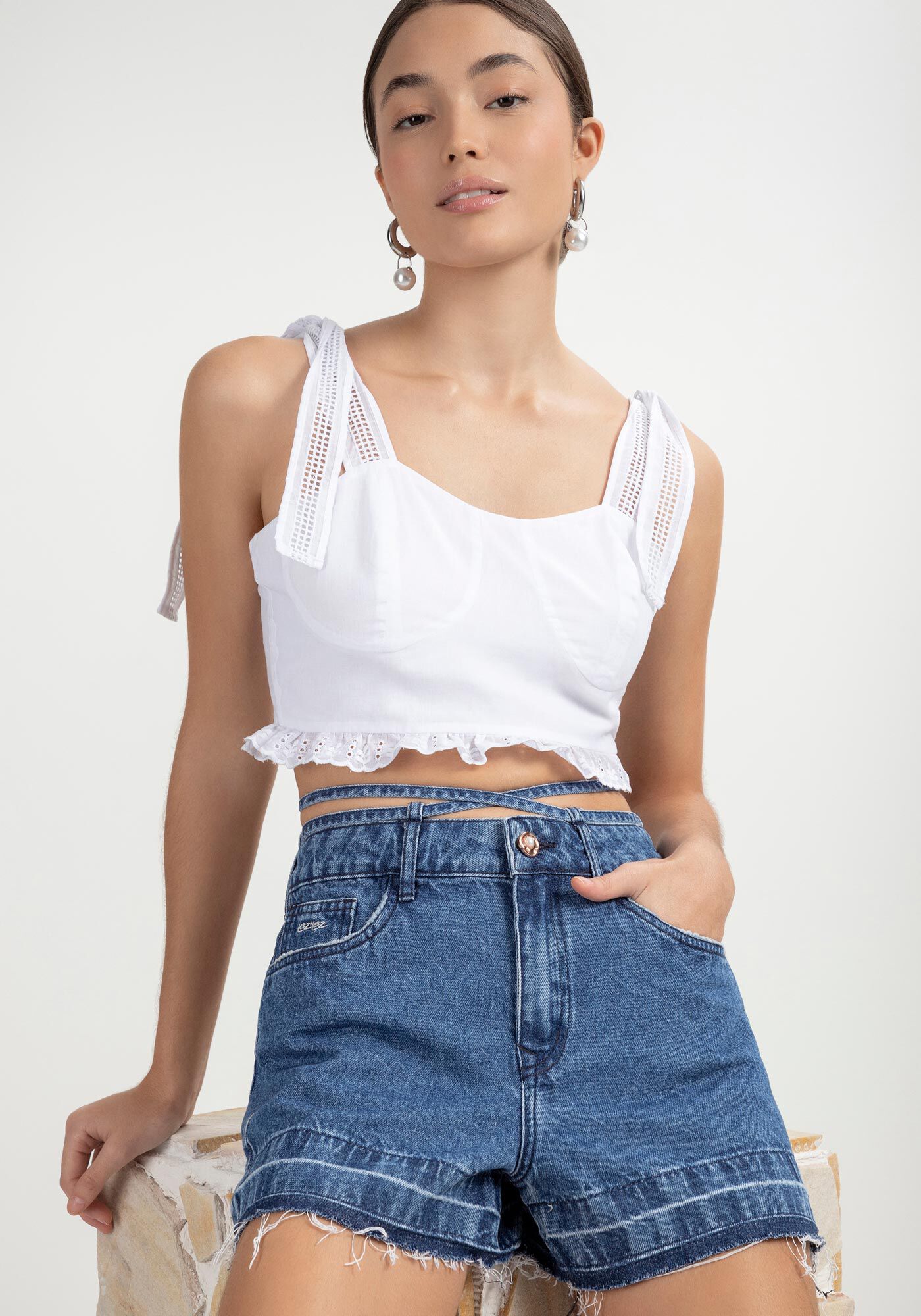 Shorts com top amarração na cintura