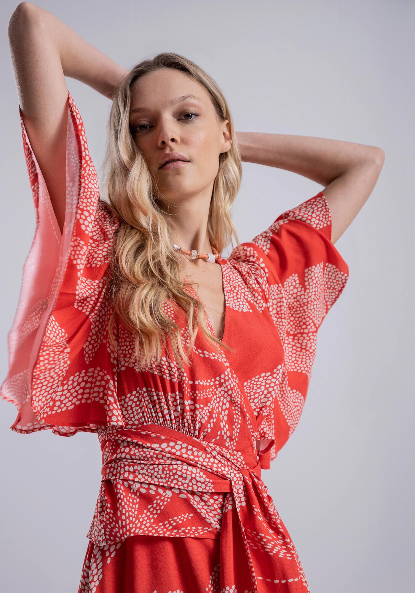 Vestido Midi Transpassado em Viscose com Faixa, , large.