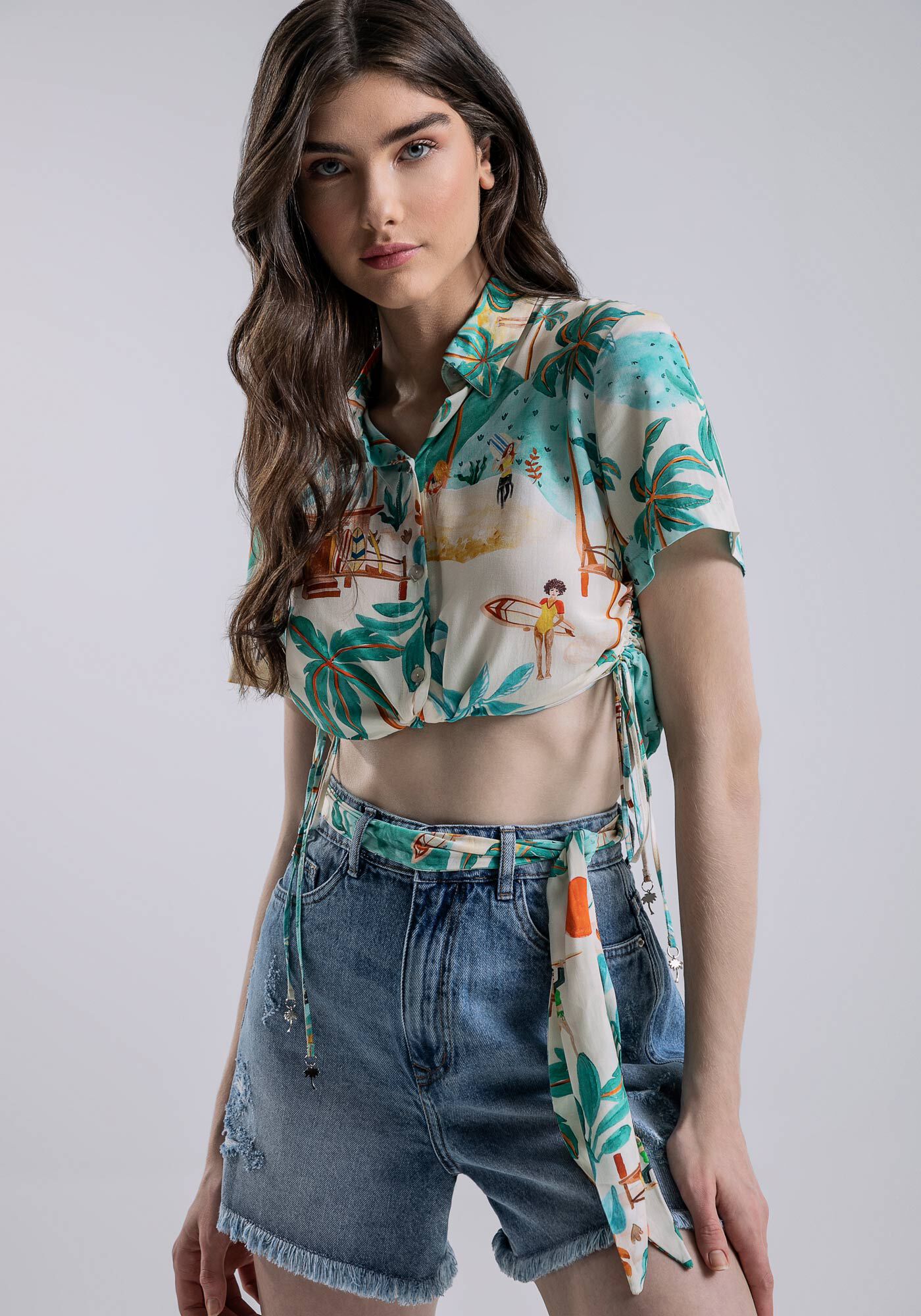 Short jeans com store faixa