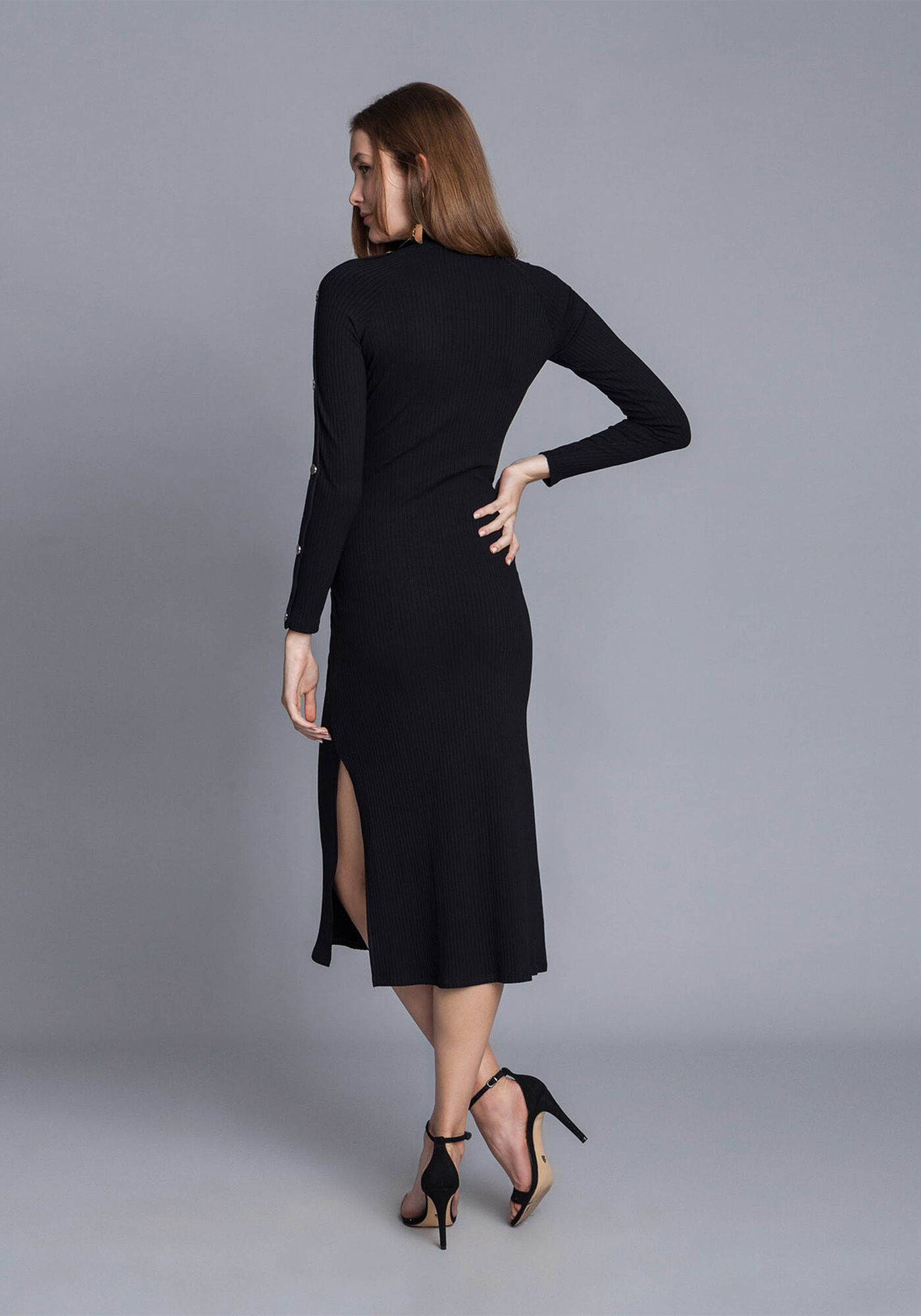 Vestido Manga Longa M&iacute;di Rebites Vermelho Bulgaria, , large.