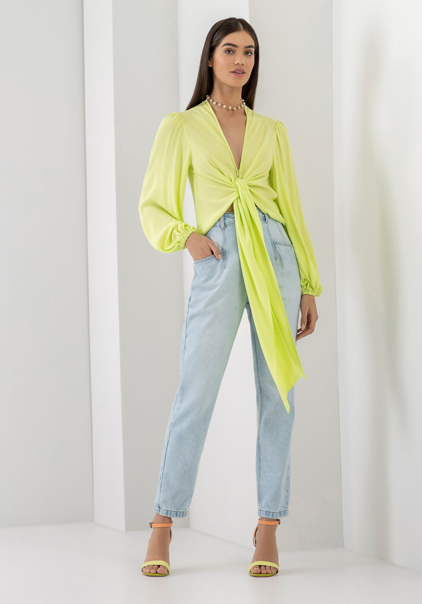 Modelo de deals blusa colada