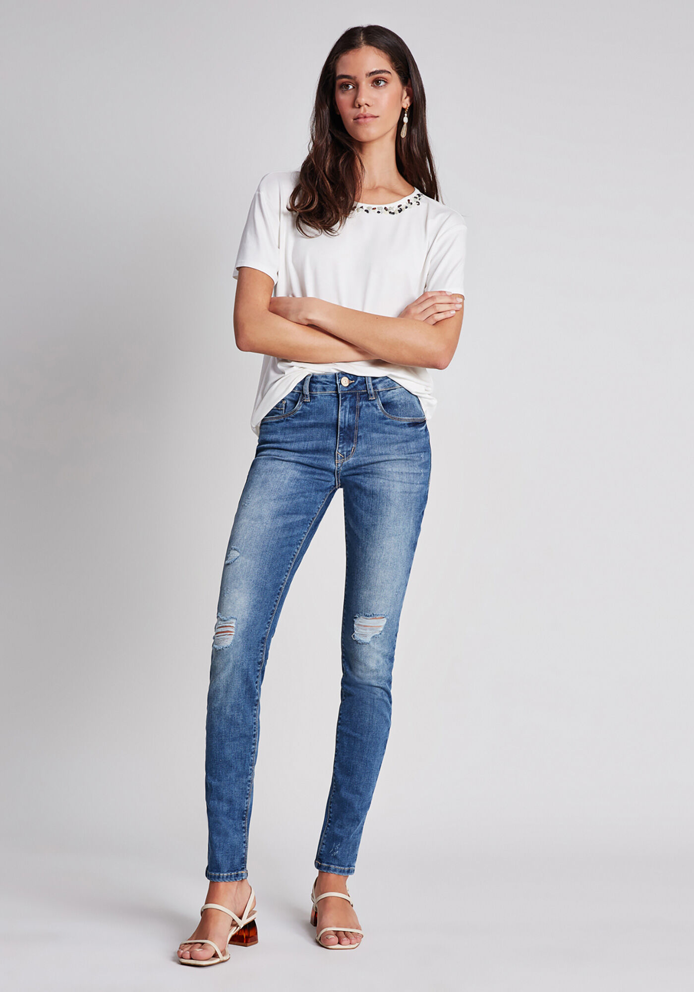 Blusa Manga Curta Bordado Decote Branco Off White, , large.