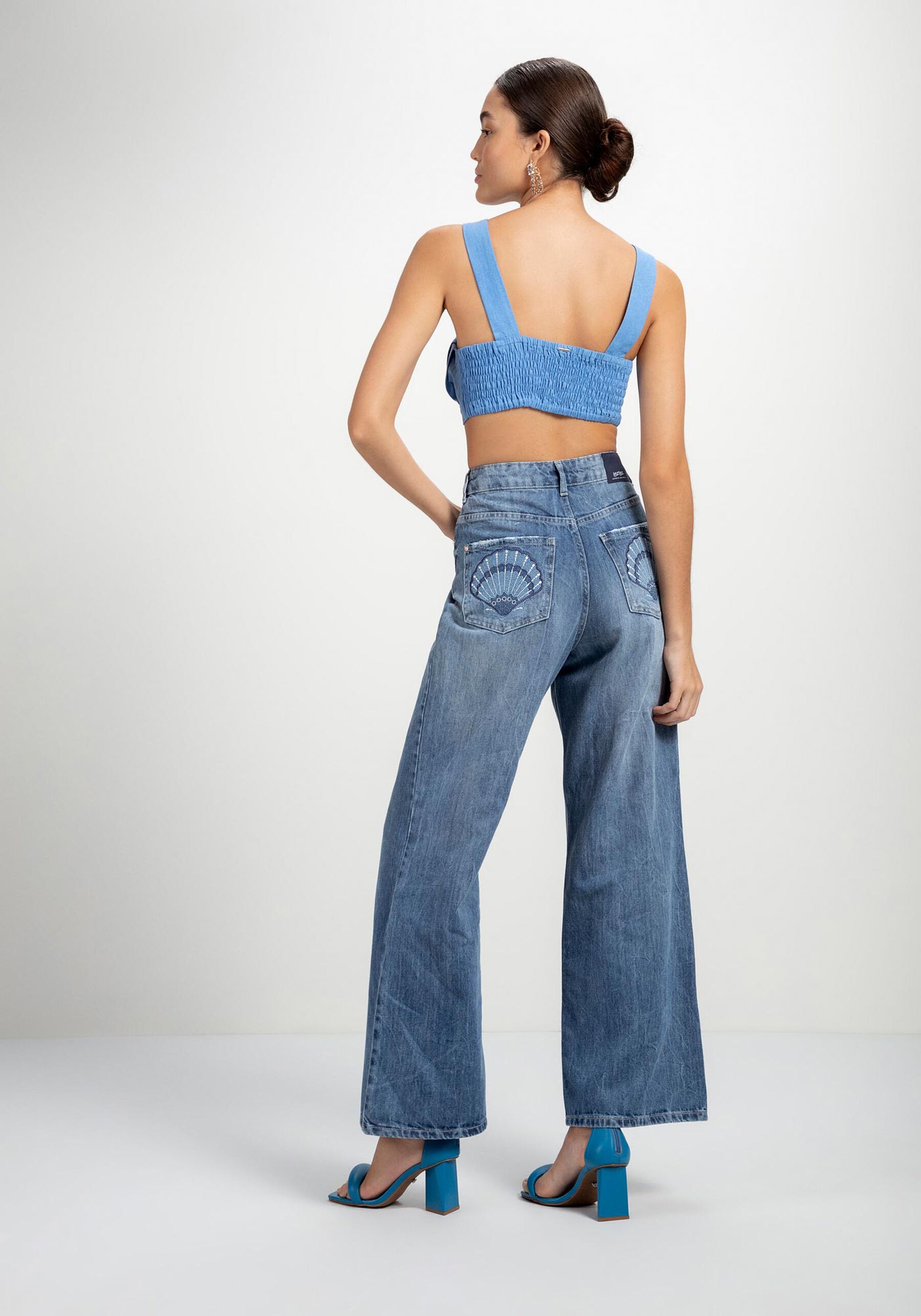 Calça Jeans Wide Leg Super Alta com Bordado, JEANS. Calça Jeans Wide Leg Super Alta com Bordado, JEANS, large.