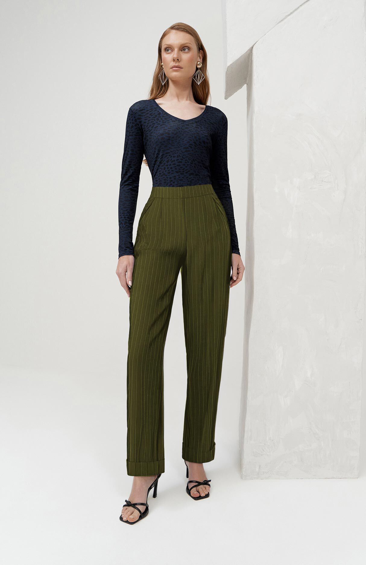 Cal&ccedil;a Reta em Viscose Estampada, , large.