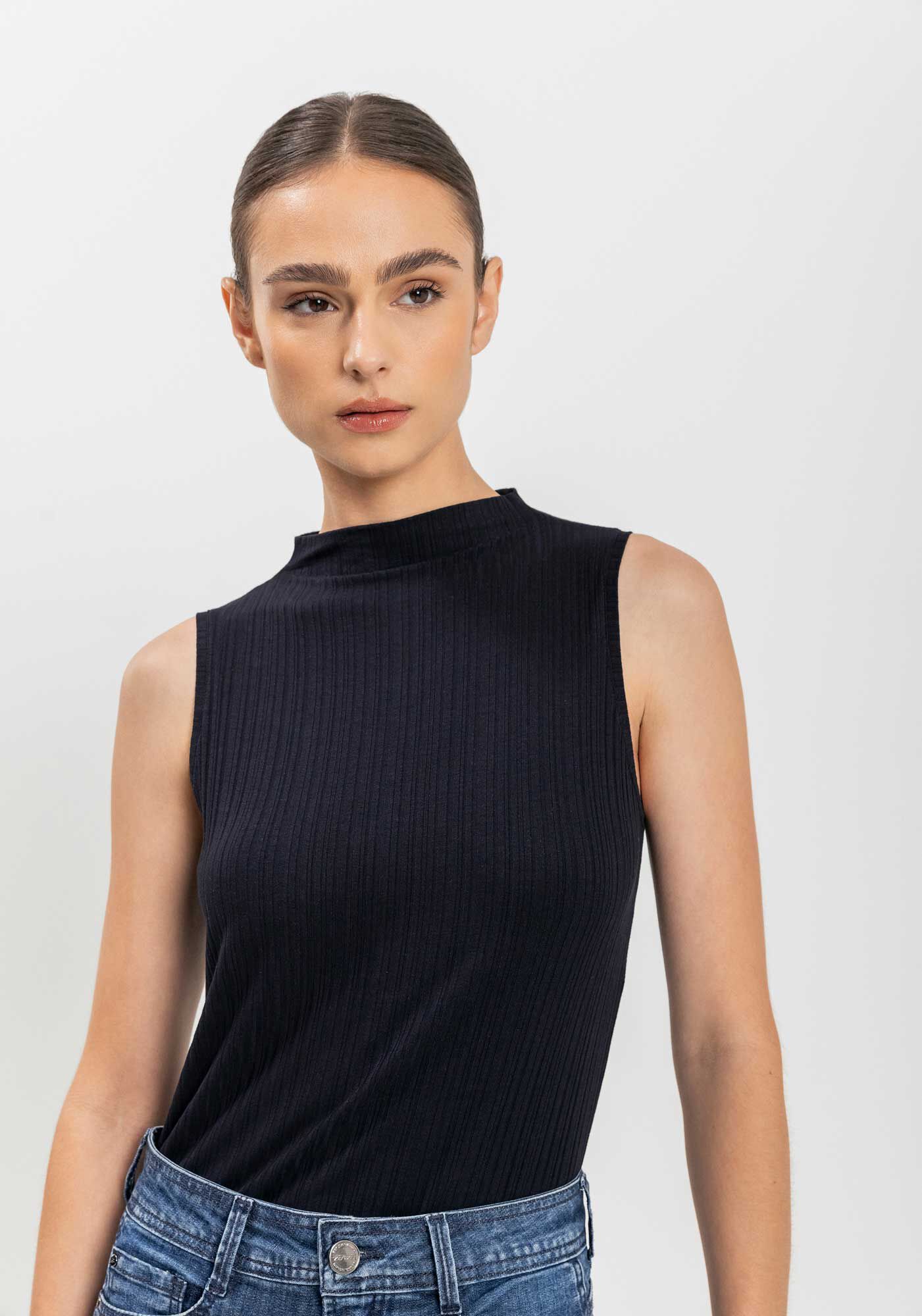 Blusa B&aacute;sica Em Malha Canelada Com Gola, , large.