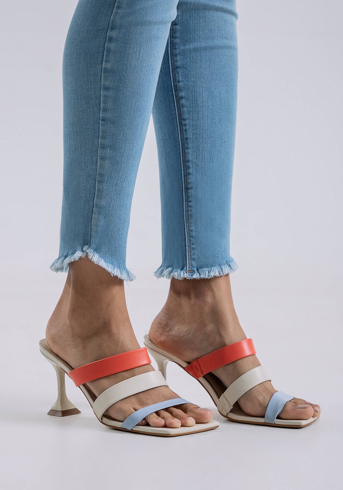 Cal&ccedil;a Jeans Skinny Cropped Barra Desfiada, JEANS, large.