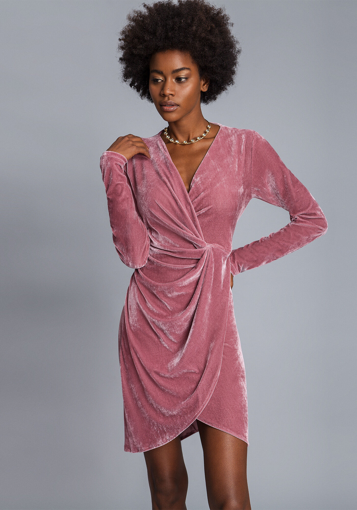 Vestido sales de veludo