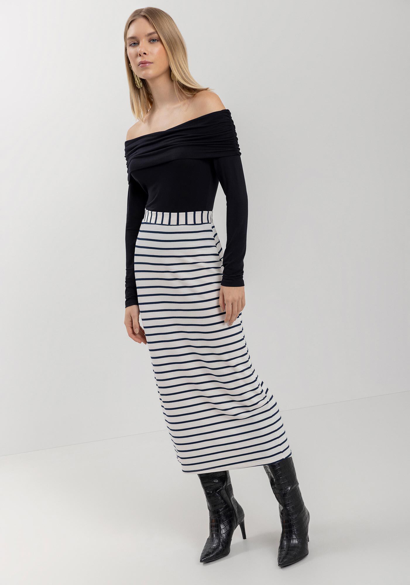 Saia Midi Ch&aacute; Listrada Com Cintura Alta E Fenda Posterior, BRANCO OFF WHITE, large.