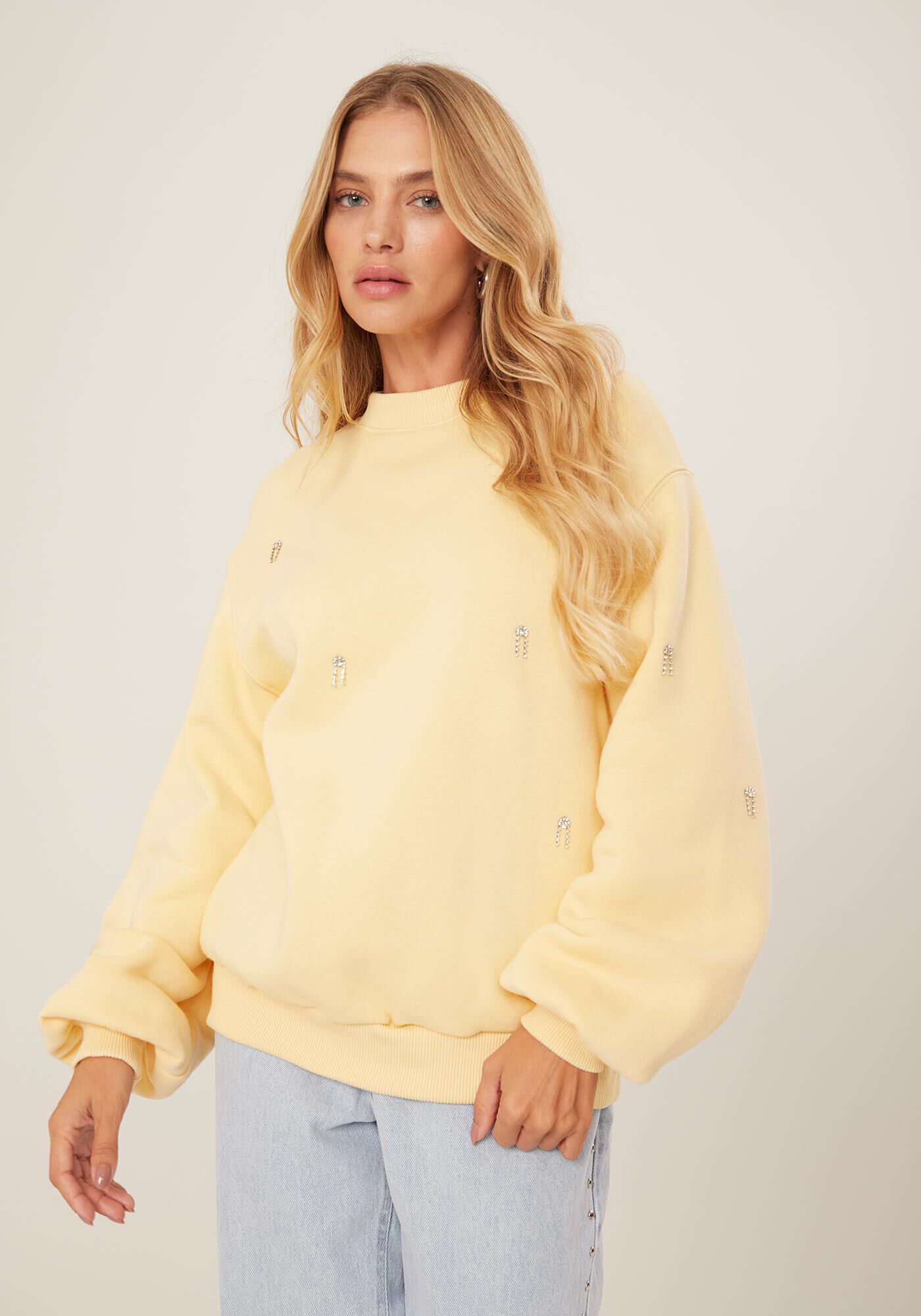 Blus&atilde;o Em Moletom Com Mangas Amplas E Aplica&ccedil;&otilde;es De Strass, , large.