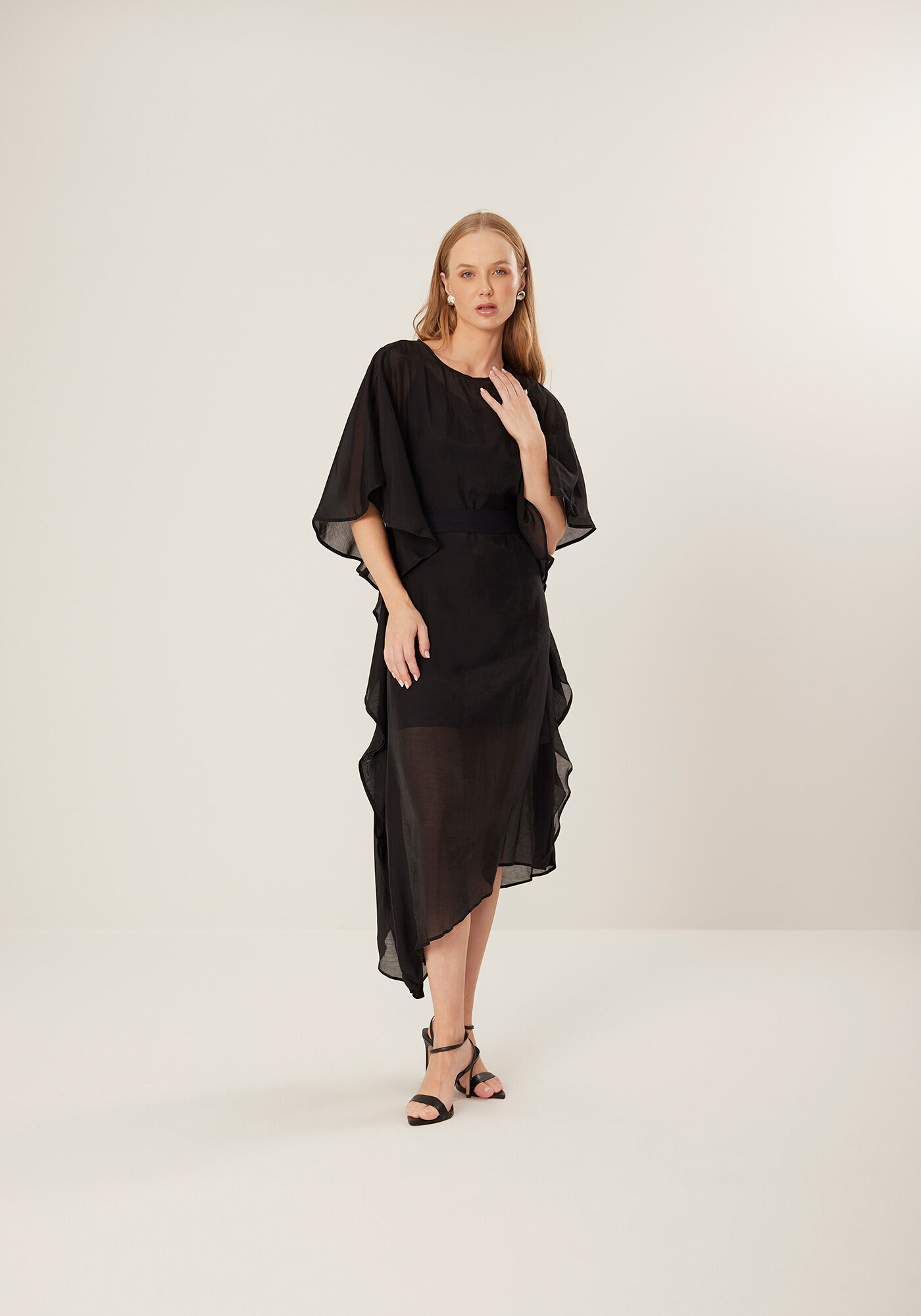 Vestido Midi Ch&aacute; Com Mangas Amplas E Transpar&ecirc;ncia, PRETO, large.