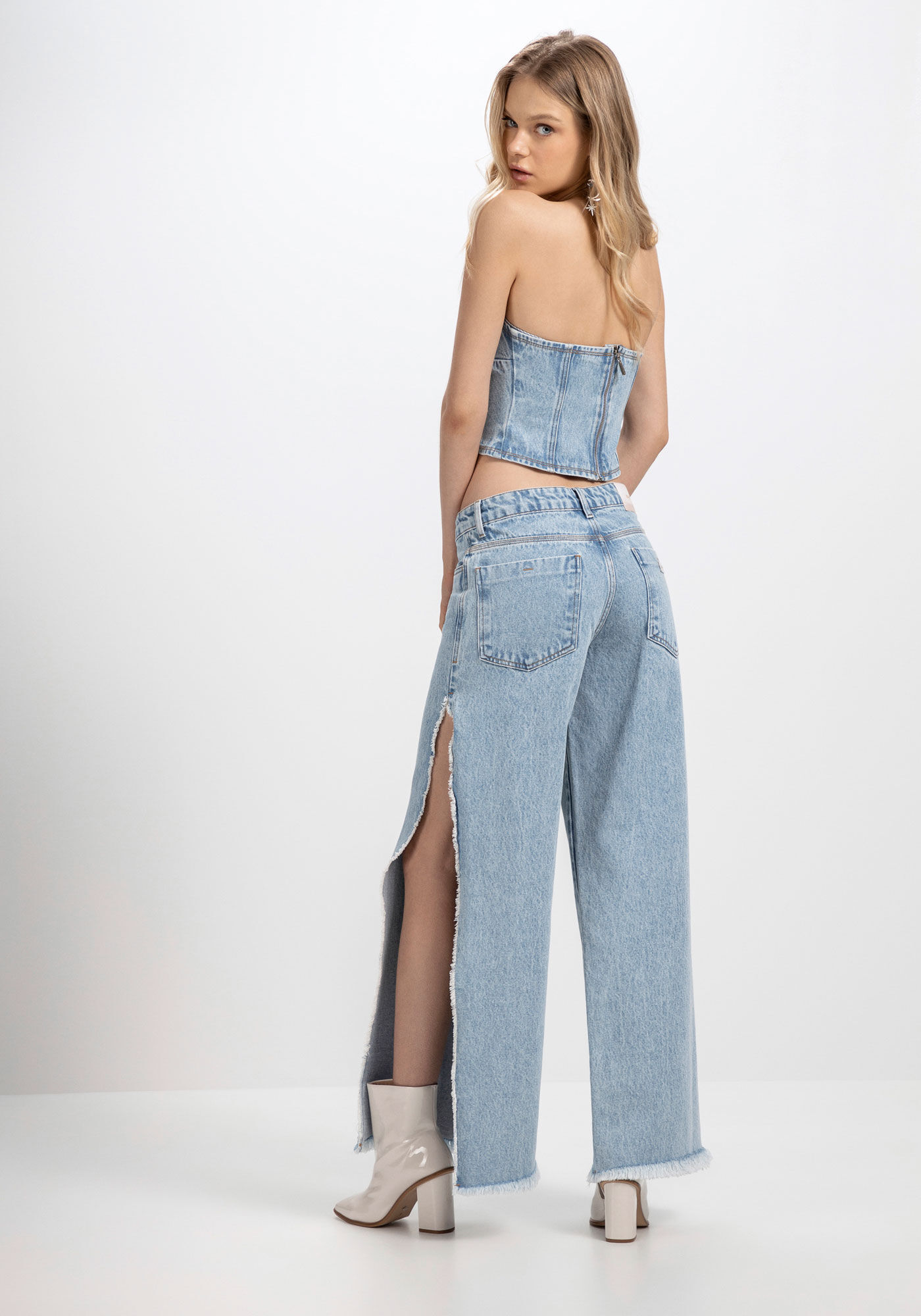 Cal&ccedil;a Jeans Wide Leg Cintura Baixa com Fendas, , large.