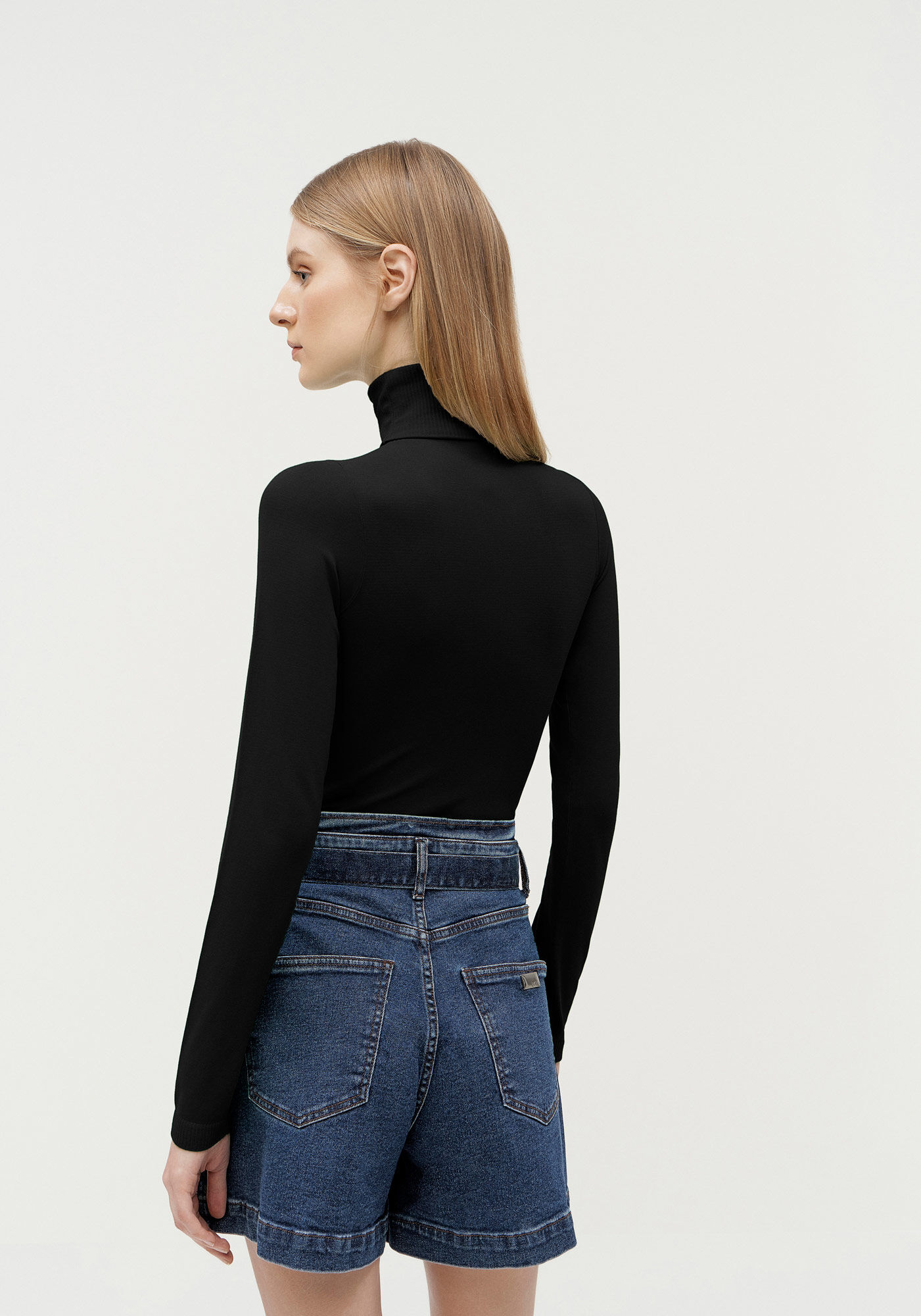 Blusa Manga Longa Basic com Gola Alta, PRETO REATIVO, large.