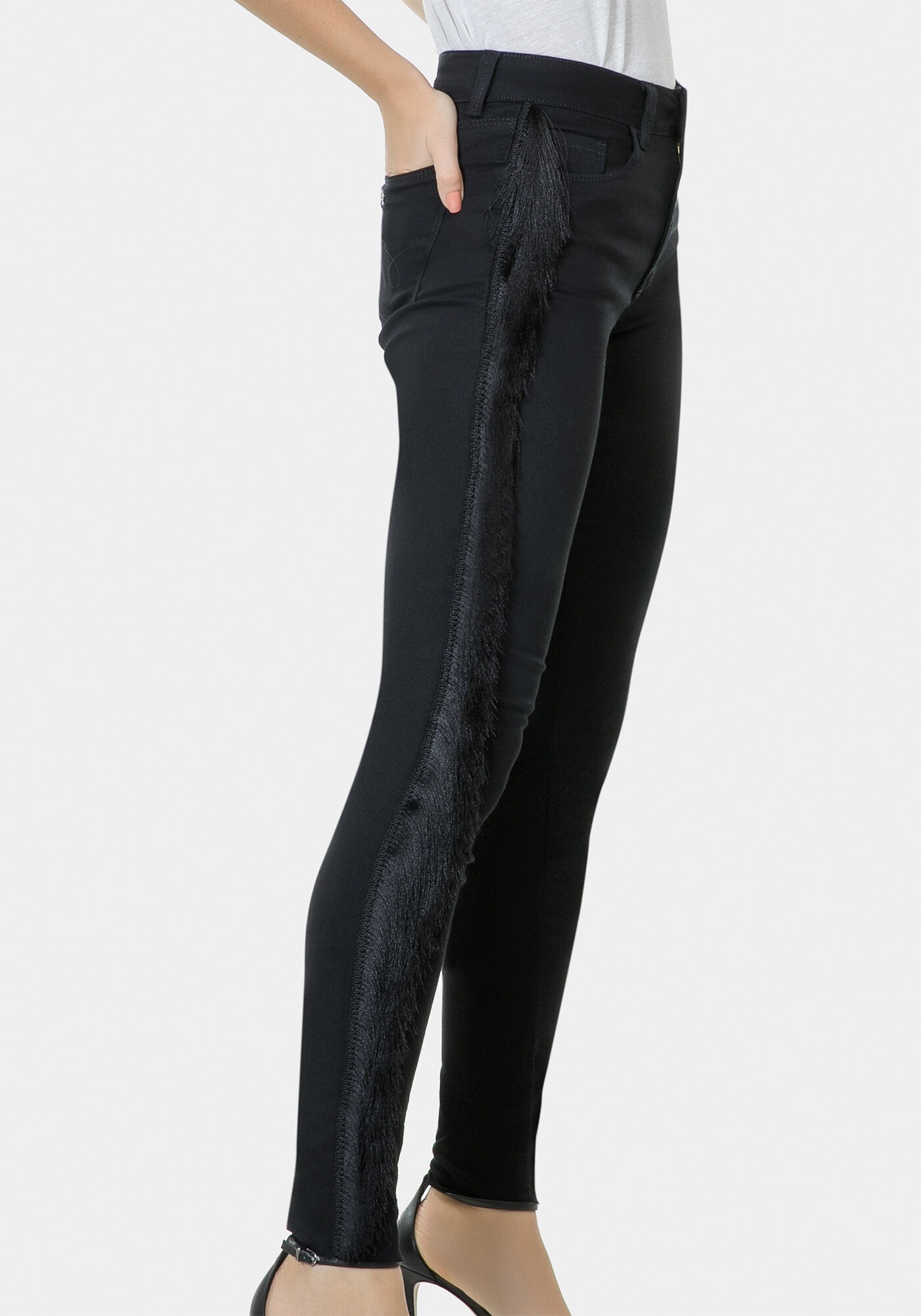 Cal&ccedil;a Sarja Skinny Bali Franjas Ever Black, , large.