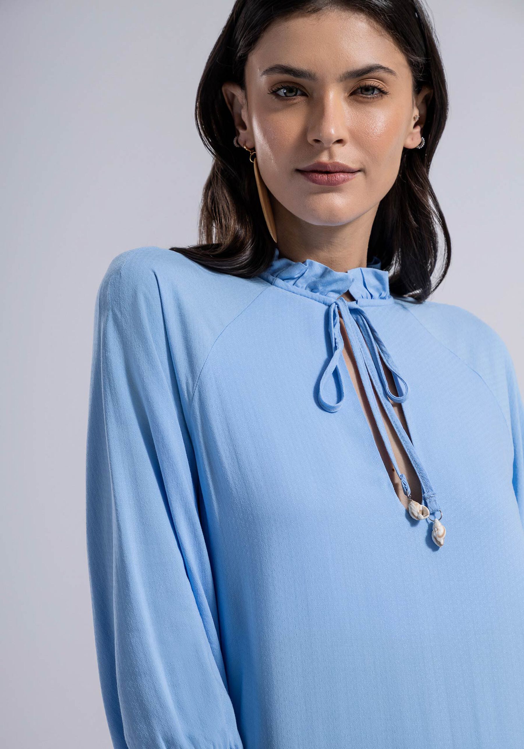 Vestido Midi Manga 3/4 em Viscose com Babados, AZUL VIOLA. Vestido Midi Manga 3/4 em Viscose com Babados, AZUL VIOLA, large.