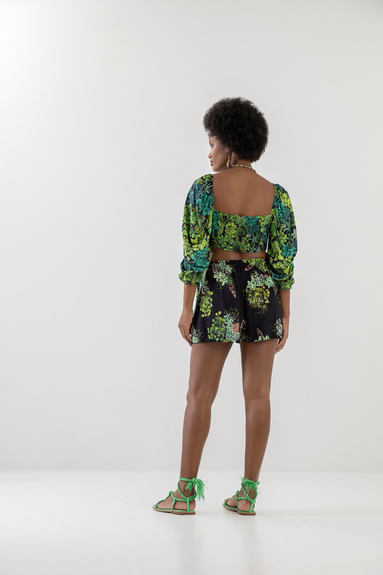 Shorts Estampado com Recorte Transpassado, , large.