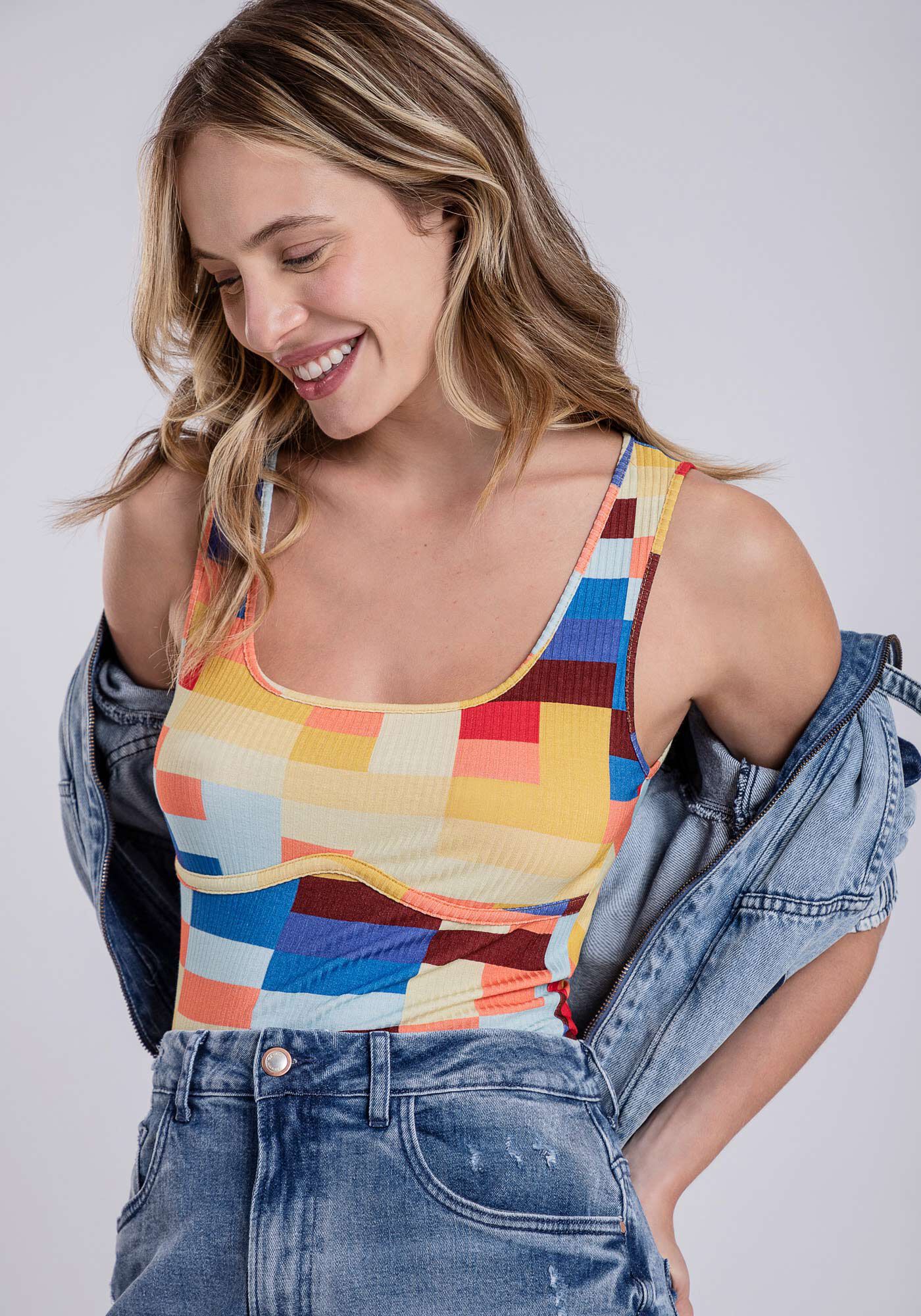 Regata Estampada em Malha com Recorte Busto, BALAO, large.