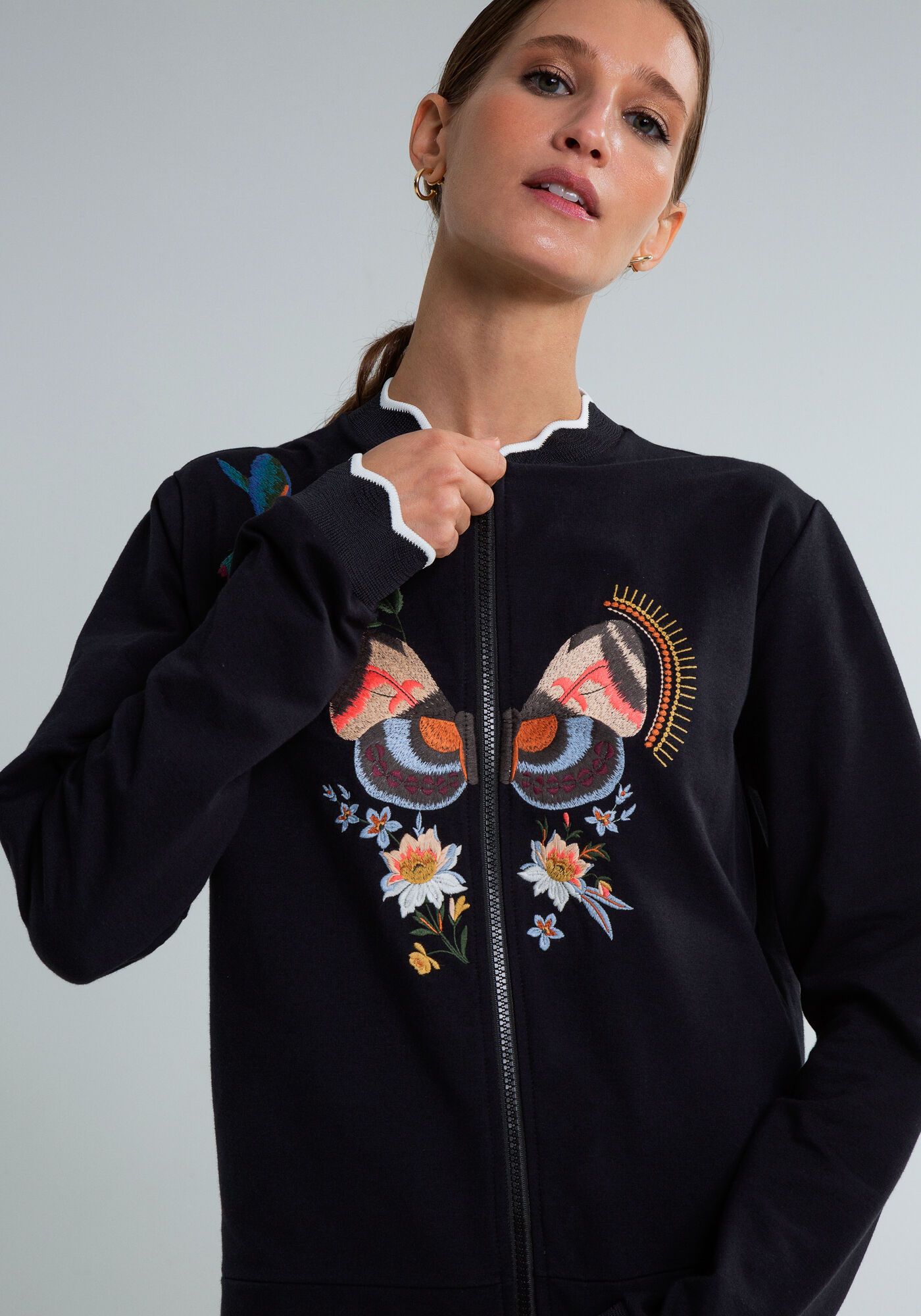 Jaqueta Manga Longa com Bordado, PRETO, large.