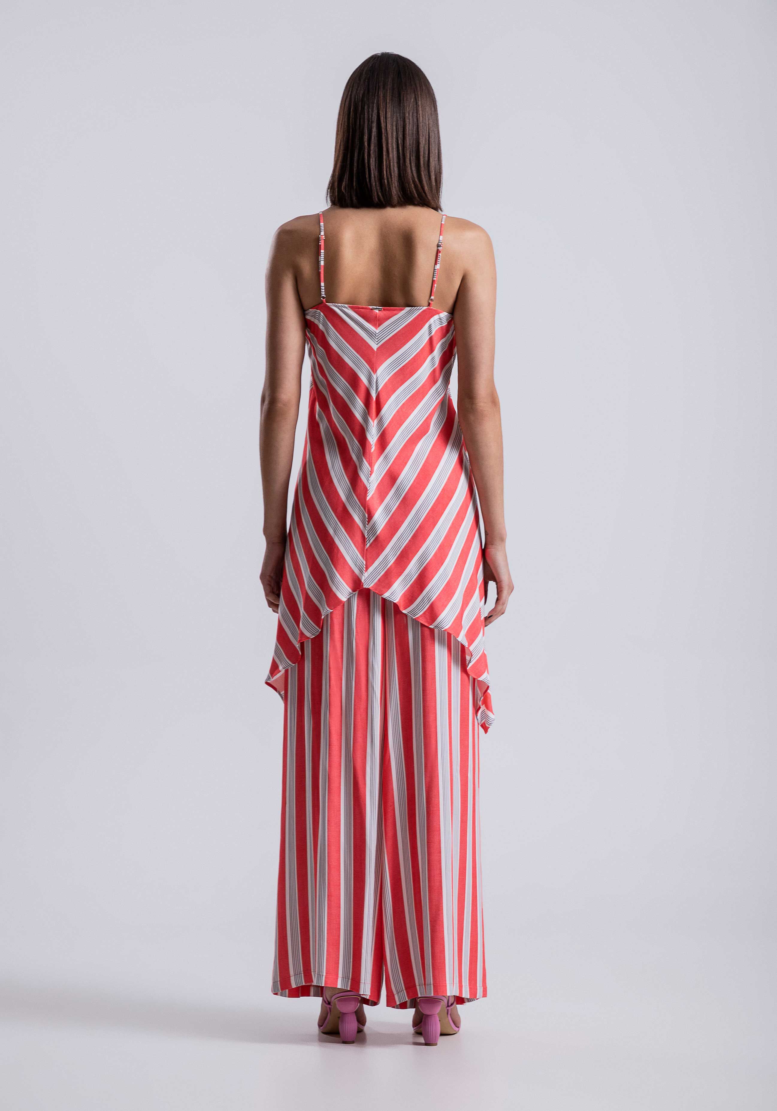 Vestido bordô top assimétrico com alças