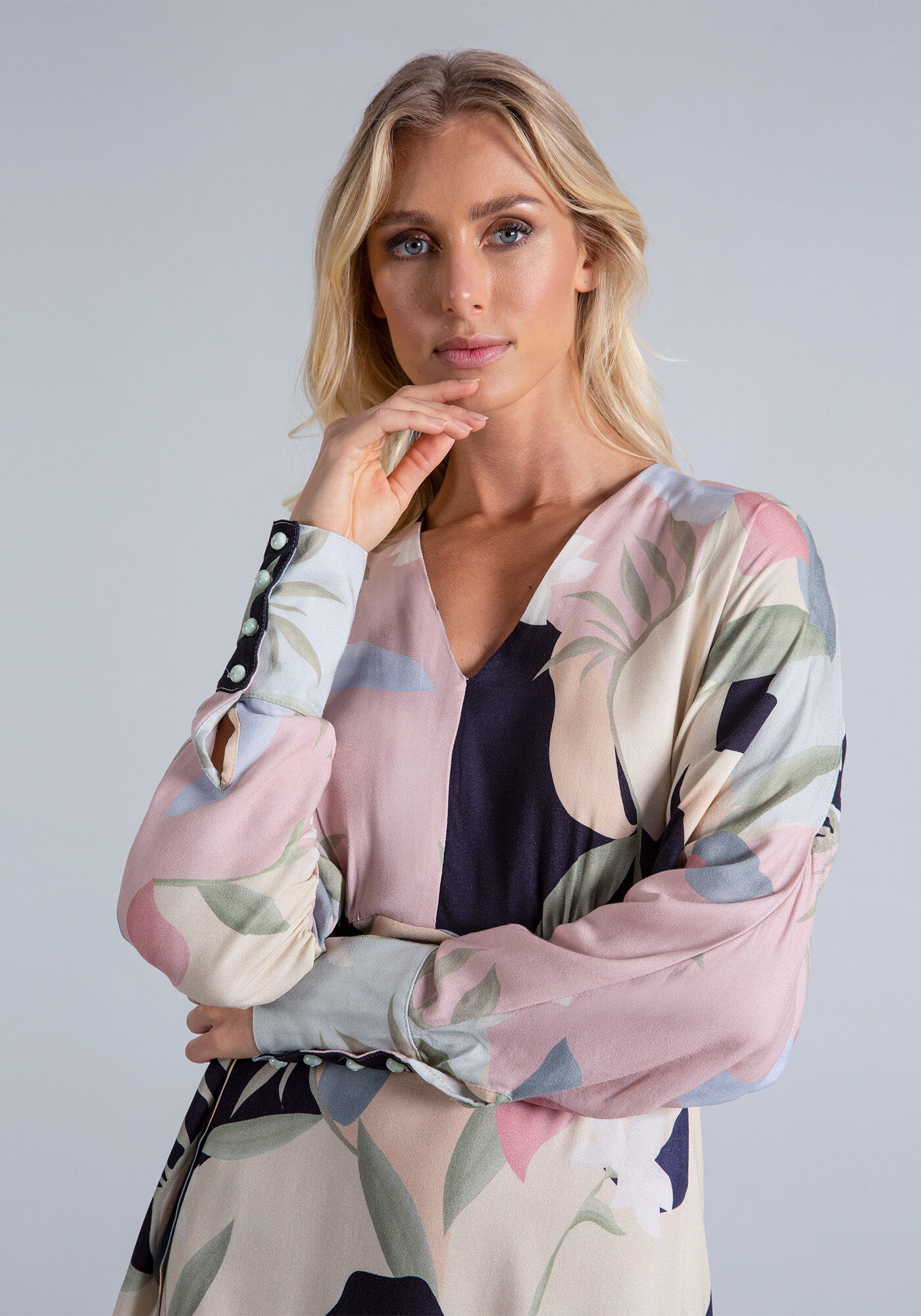 Vestido Manga Longa M&iacute;di Faixa, , large.