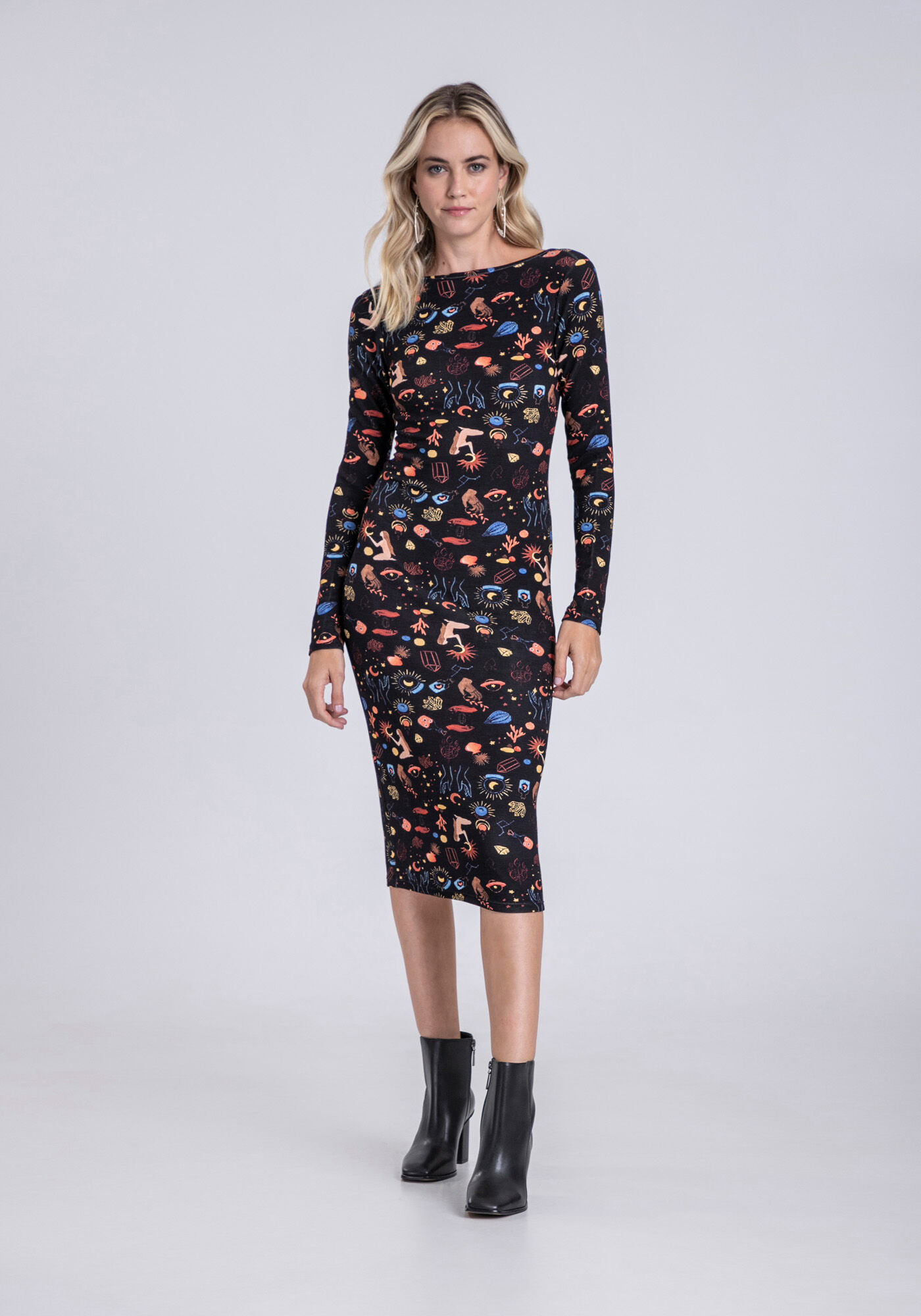 Vestido midi justo com bota shop