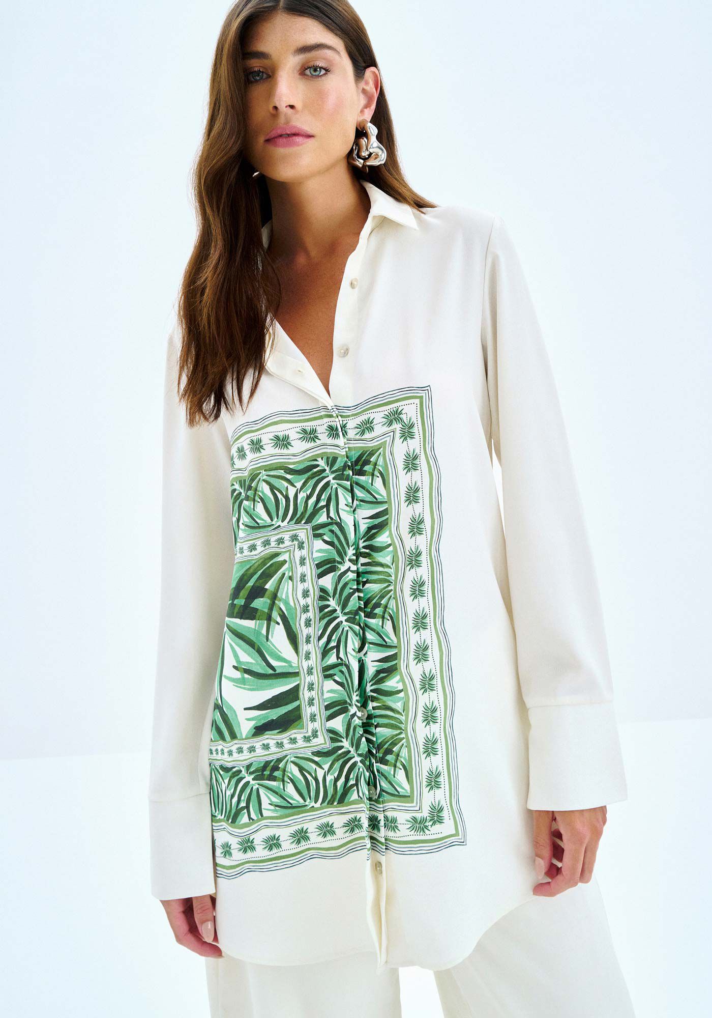 Camisa Alongada Manga Longa com Estampa Len&ccedil;o, , large.