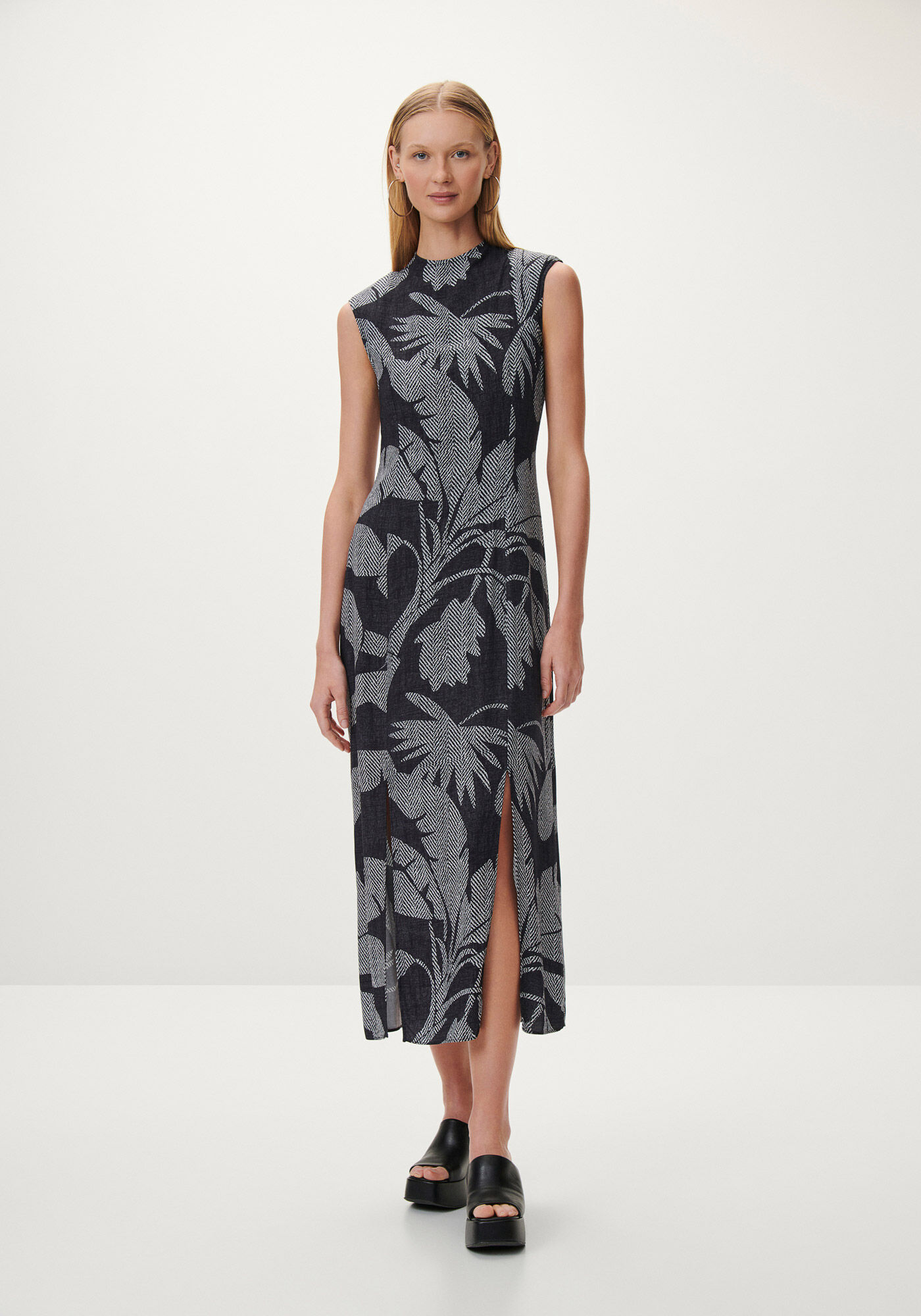 Vestido Midi Estampado em Viscose com Fendas, , large.