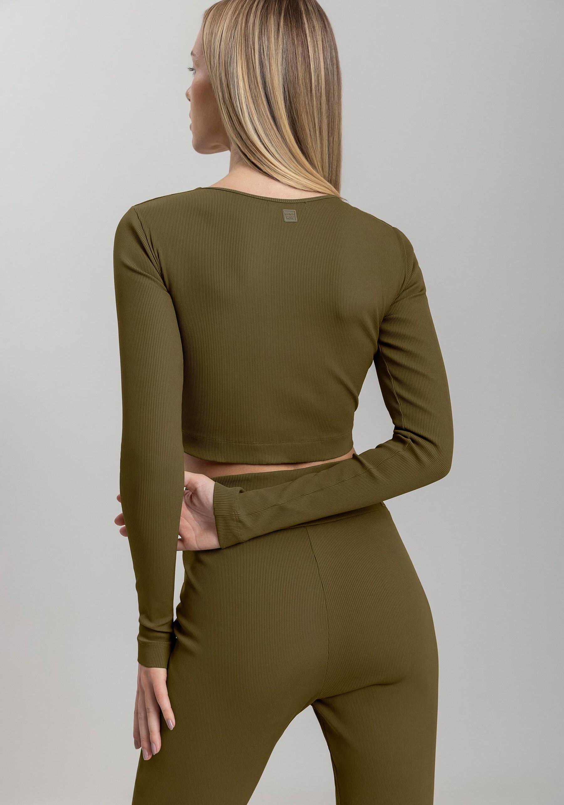 Blusa Cropped Canelada De Mangas Longas Move, VERDE. Blusa Cropped Canelada De Mangas Longas Move, VERDE, large.