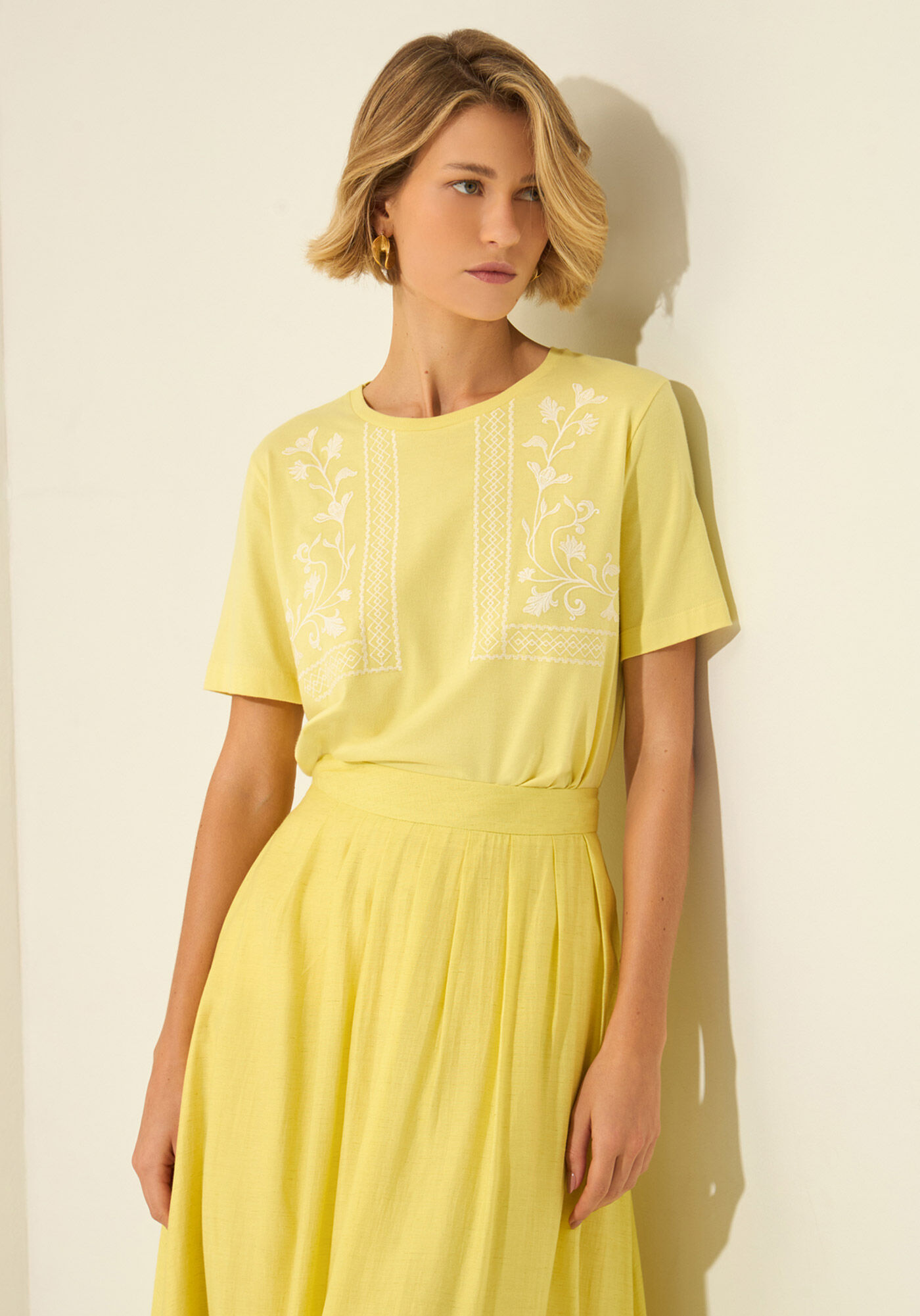 T- shirt Com Mangas Curtas Em Malha Penteada, AMARELO CLARITY, large.