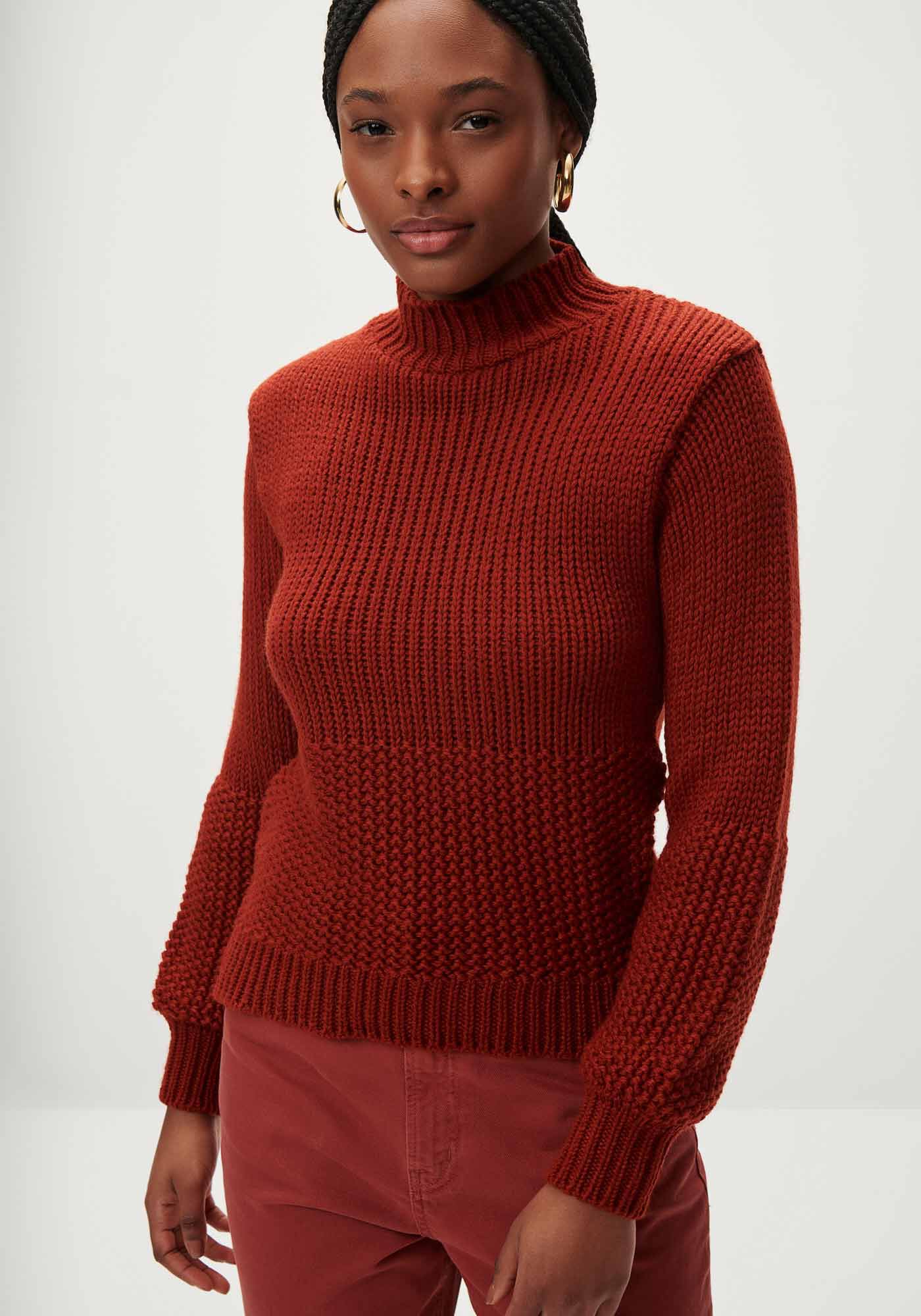 Blus&atilde;o Gola Alta em Tric&ocirc; com Detalhe Mangas, MARROM MUSTANG, large.