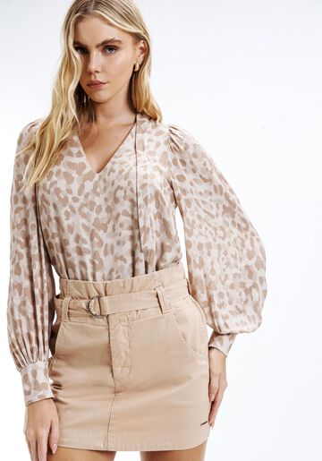 Saia Sarja Curta Clochard com Cinto, BEGE ROSE. Saia Sarja Curta Clochard com Cinto, BEGE ROSE, large.