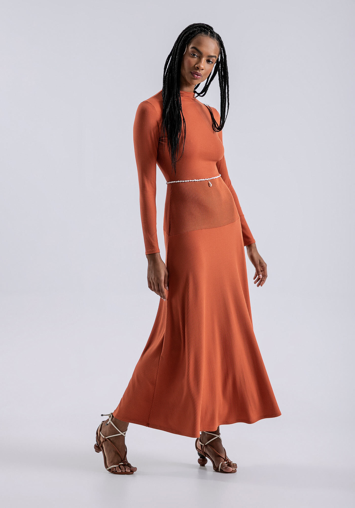 Vestido manga top longa midi