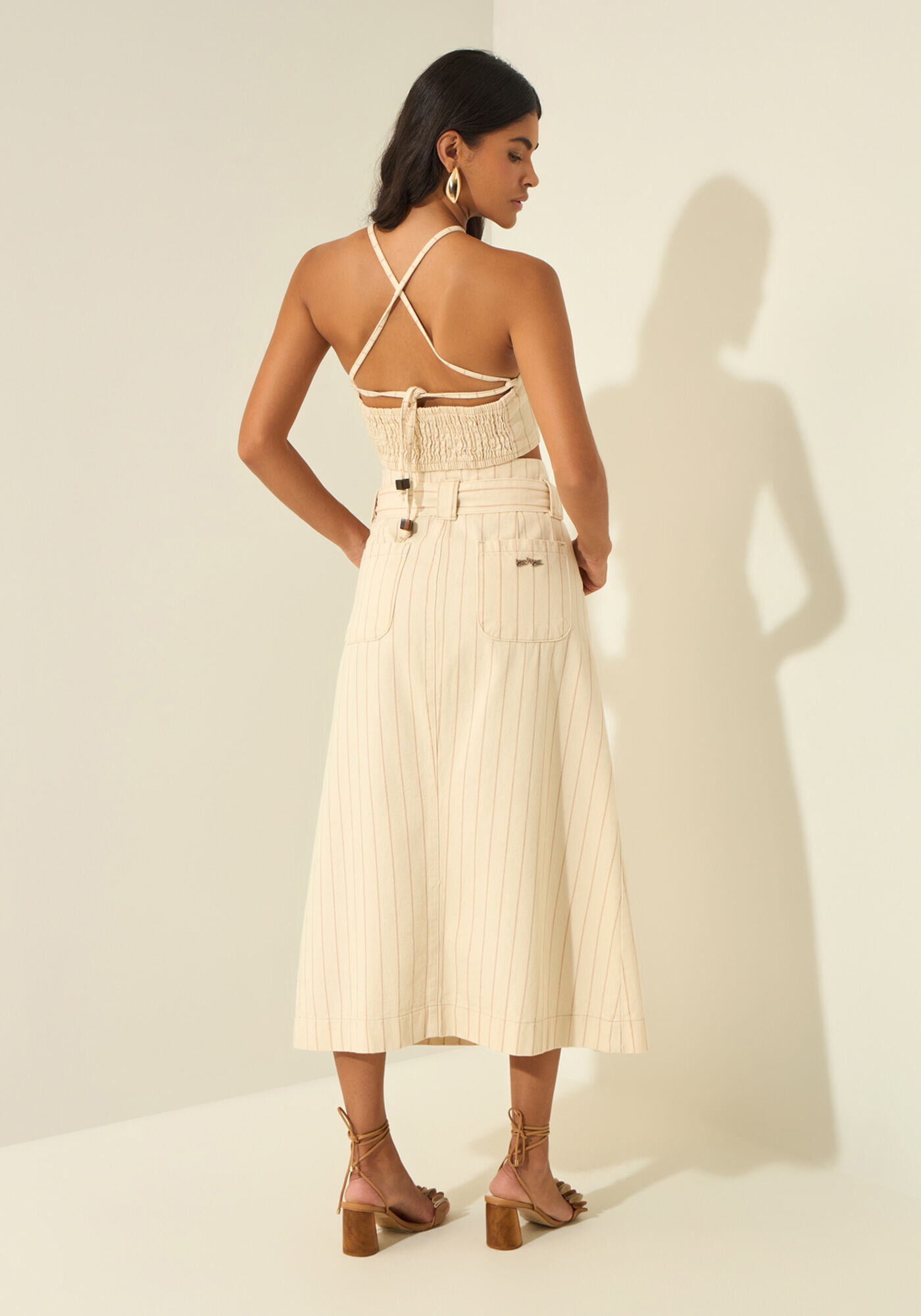 Saia Midi De Cintura Alta Com Cinto Em Sarja Listrada, LISTRADO NATURAL, large.