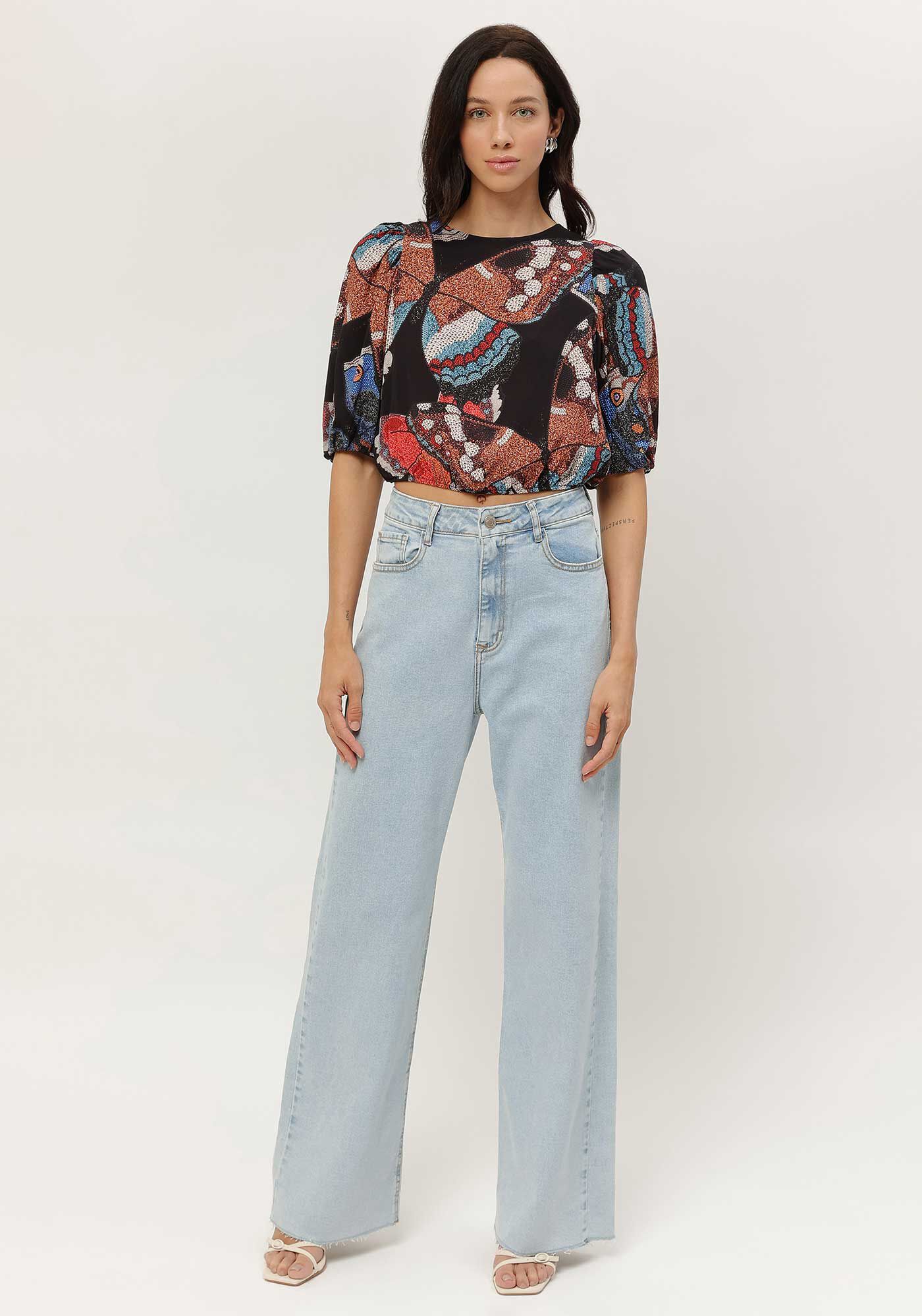 Blusa Balon&ecirc; Cropped em Viscose Estampada, , large.