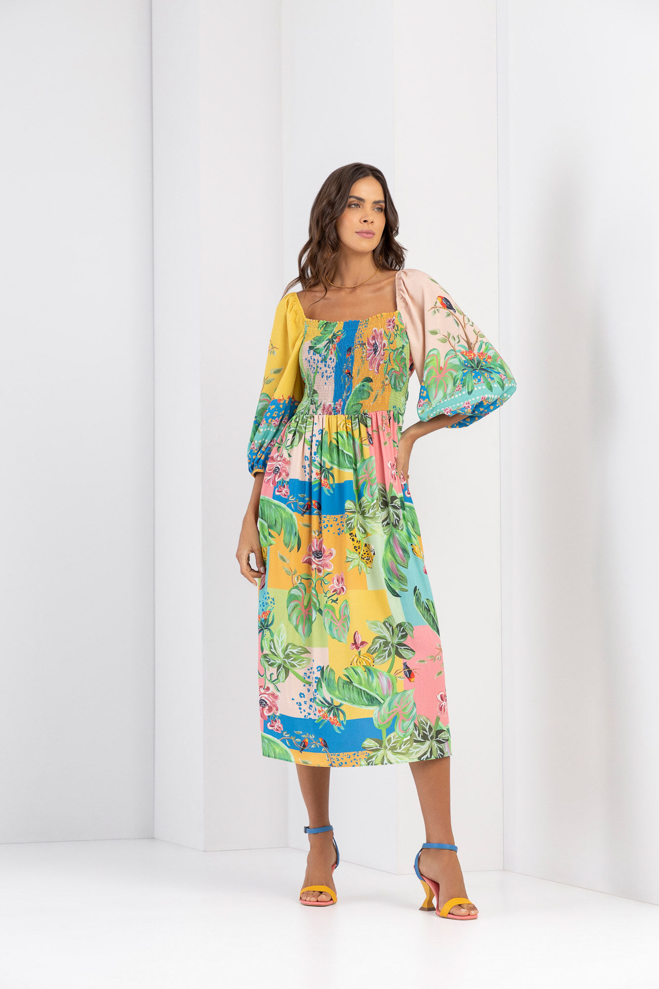 Vestido Manga 3/4 com Decote Transpassado, MACUITA, large.