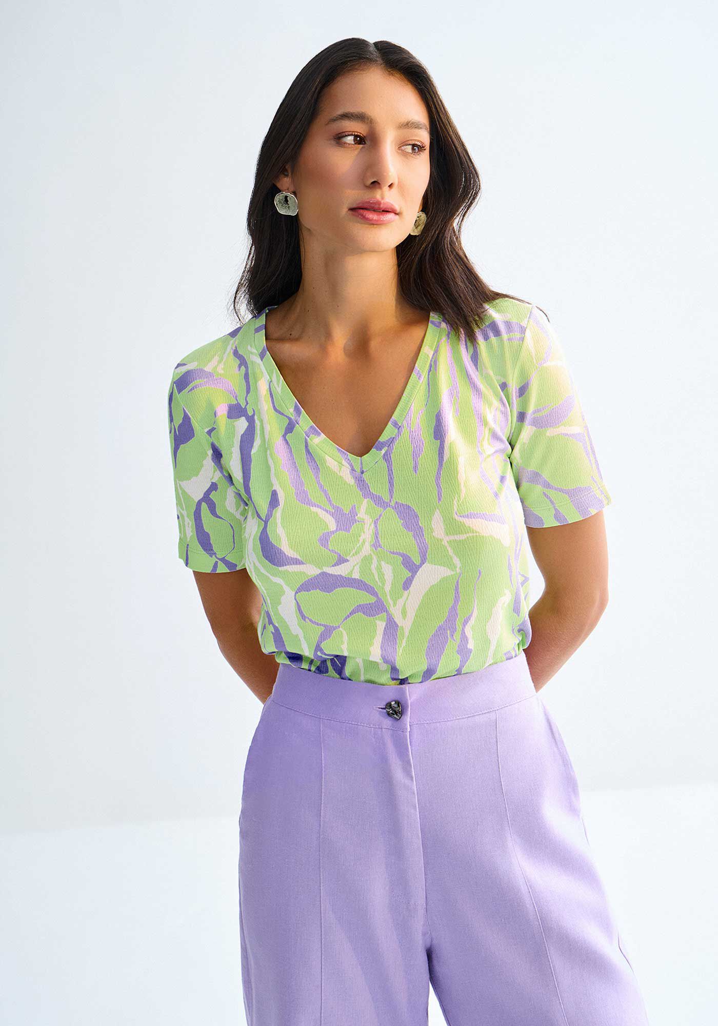 Blusa Estampada em Malha com Decote V, , large.