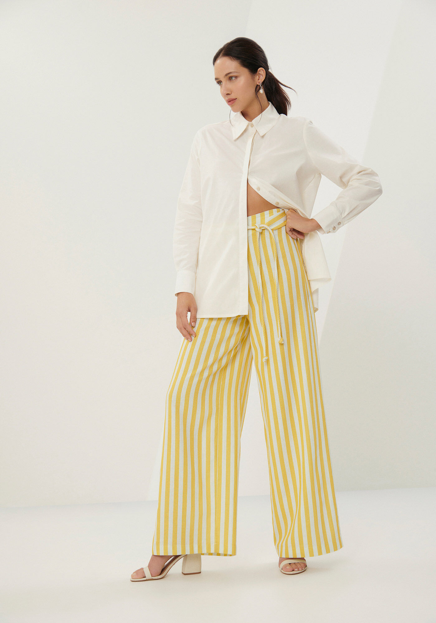 Cal&ccedil;a Pantalona Estampada em Linho com Cinto, , large.