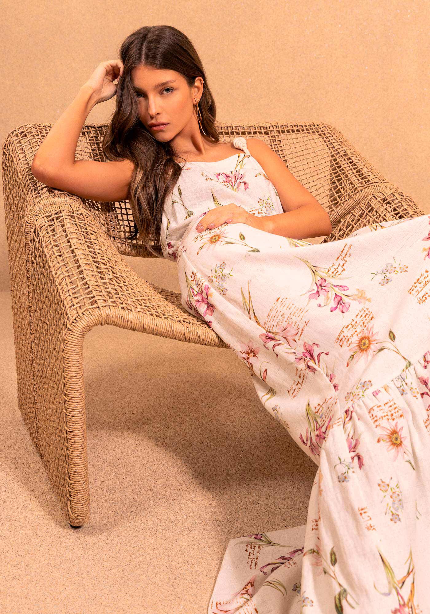 Vestido Longo Estampado De Al&ccedil;as Com Babado E Linho, POEMA BEGE, large.