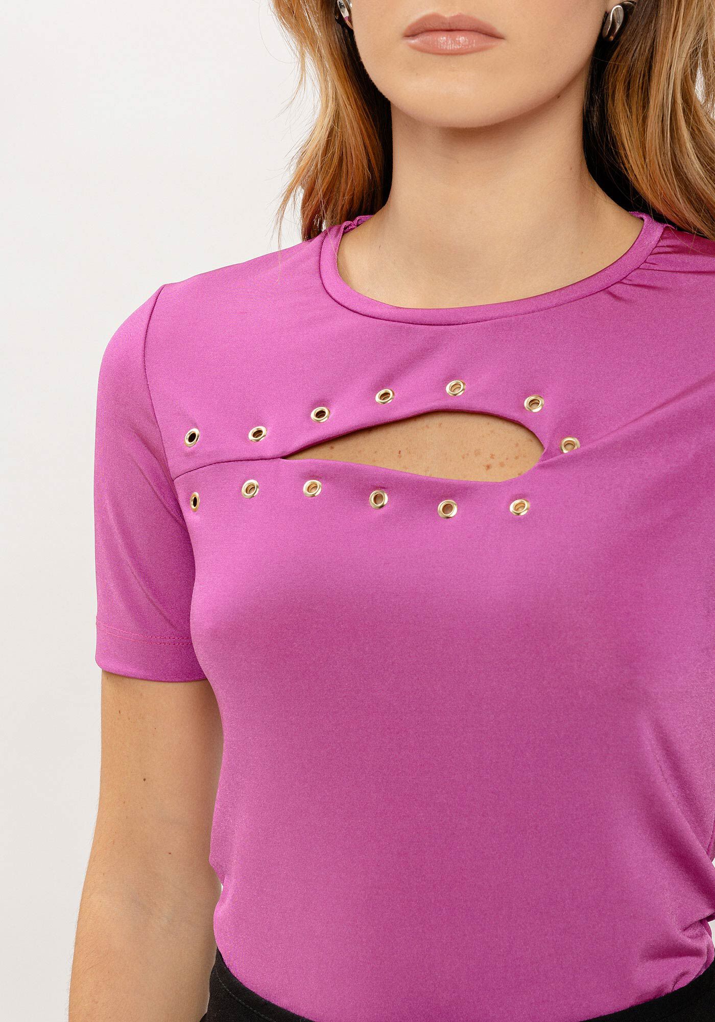 Blusa Manga Curta com Cut Out e Ilh&oacute;s, , large.