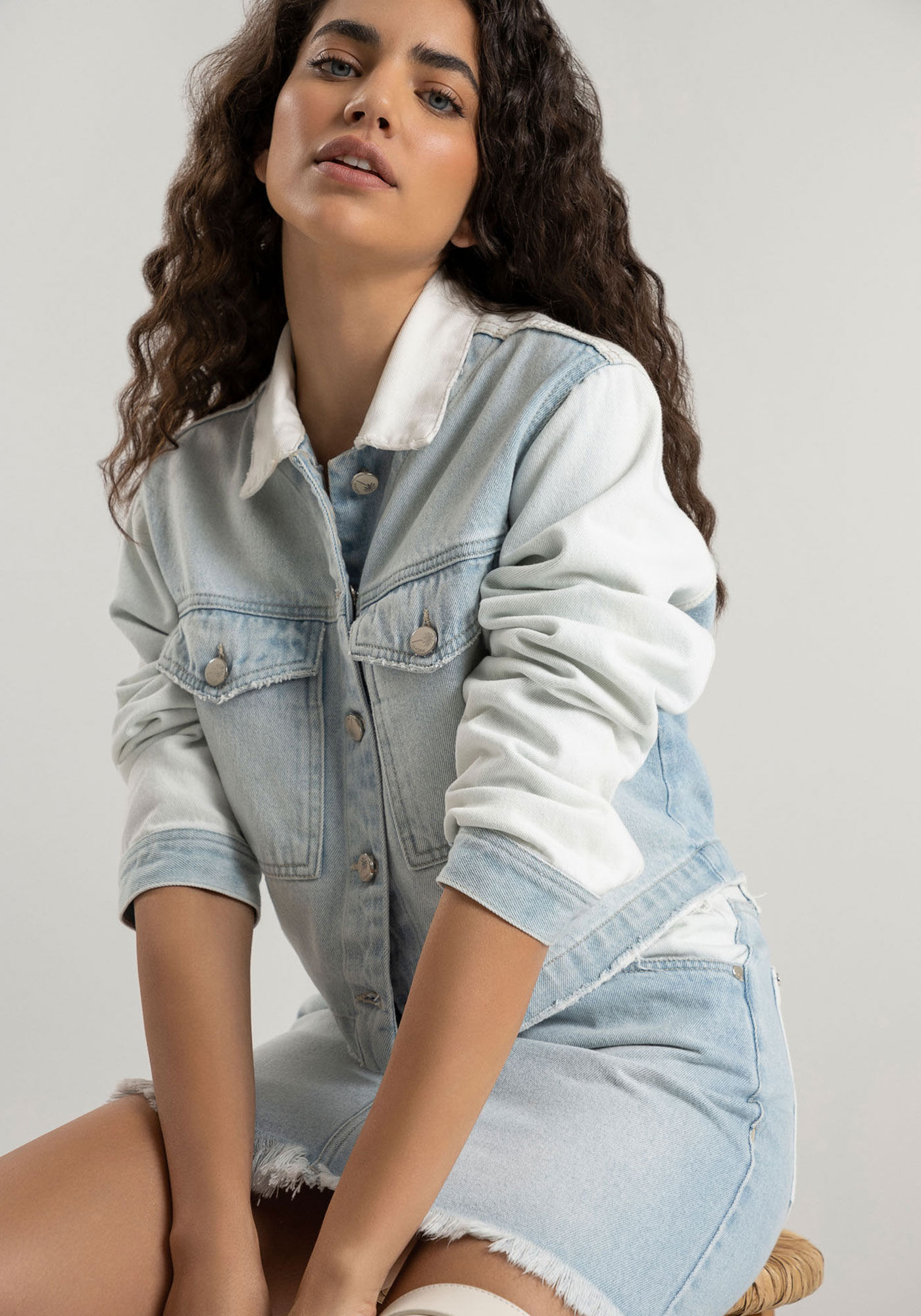 Jaqueta Jeans com Bolsos e Recortes Duo, JEANS, large.