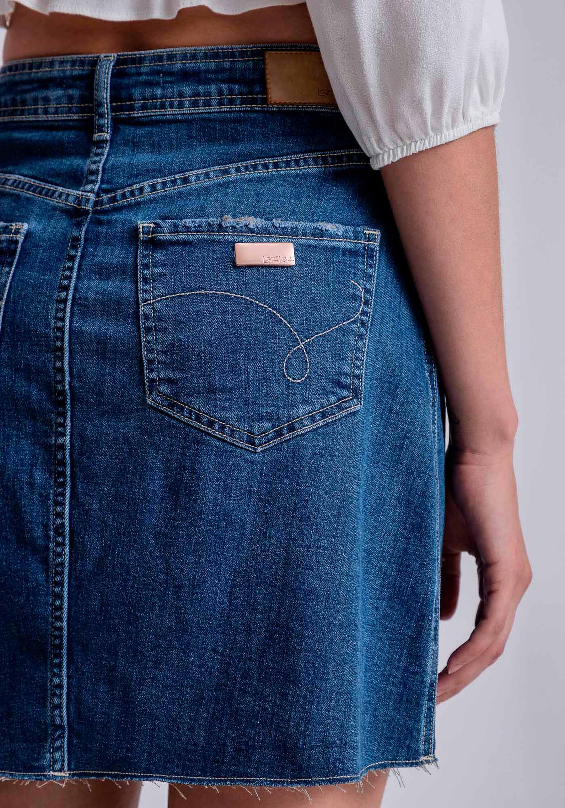 Saia Jeans Curta com Cintura Alta, JEANS. Saia Jeans Curta com Cintura Alta, JEANS, large.