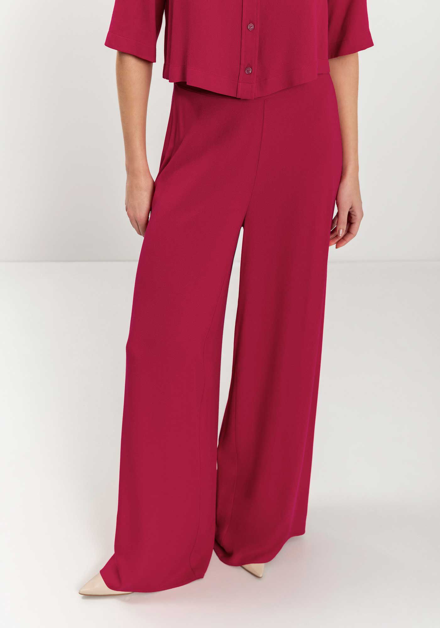 Cal&ccedil;a Pantalona Com Cintura Alta Em Crepe De Viscose, , large.